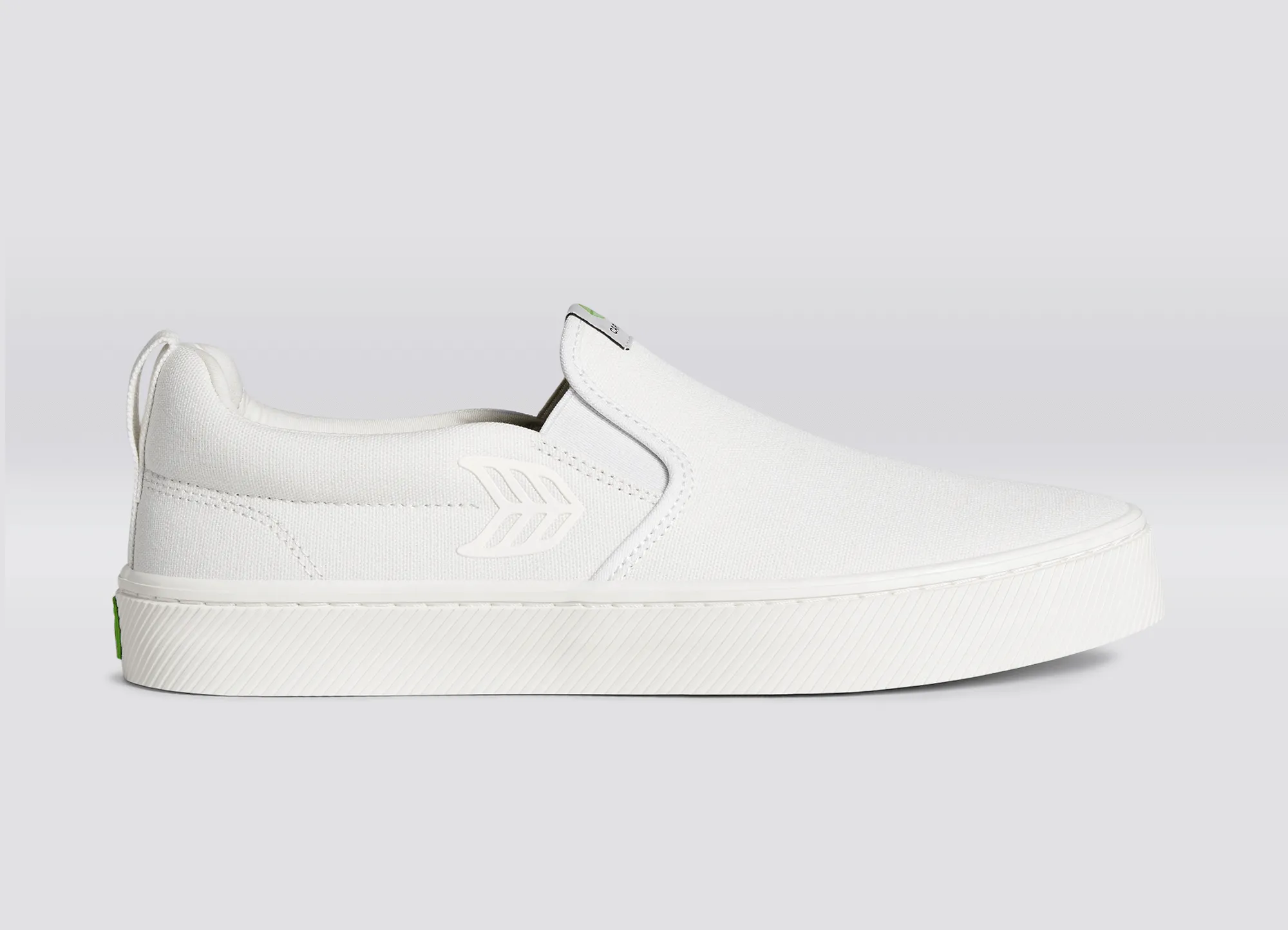 SLIP-ON Canvas Off-White sold by Cariuma product image thumbnail 3