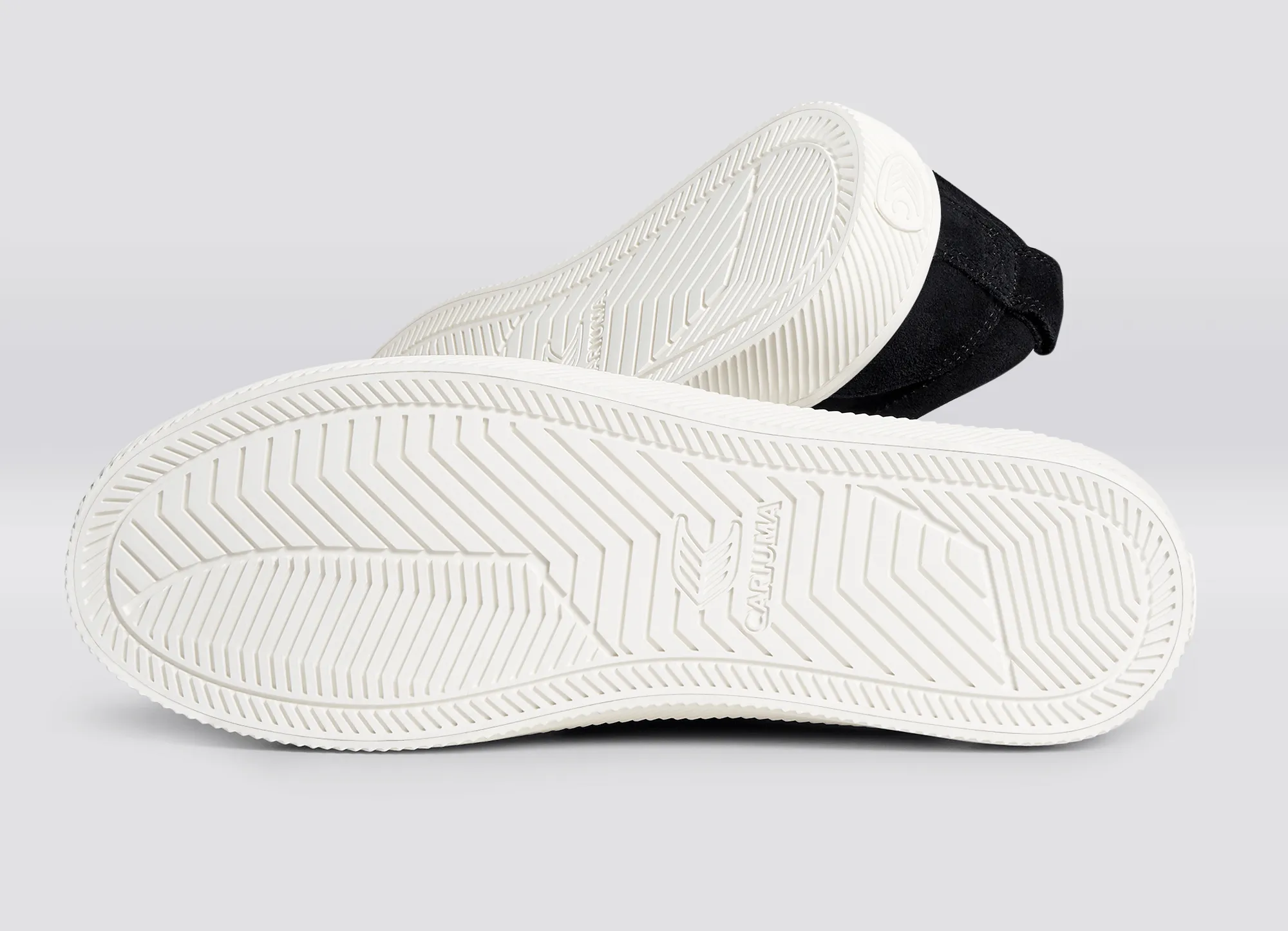 OCA Suede Deus Black sold by Cariuma product image thumbnail 5