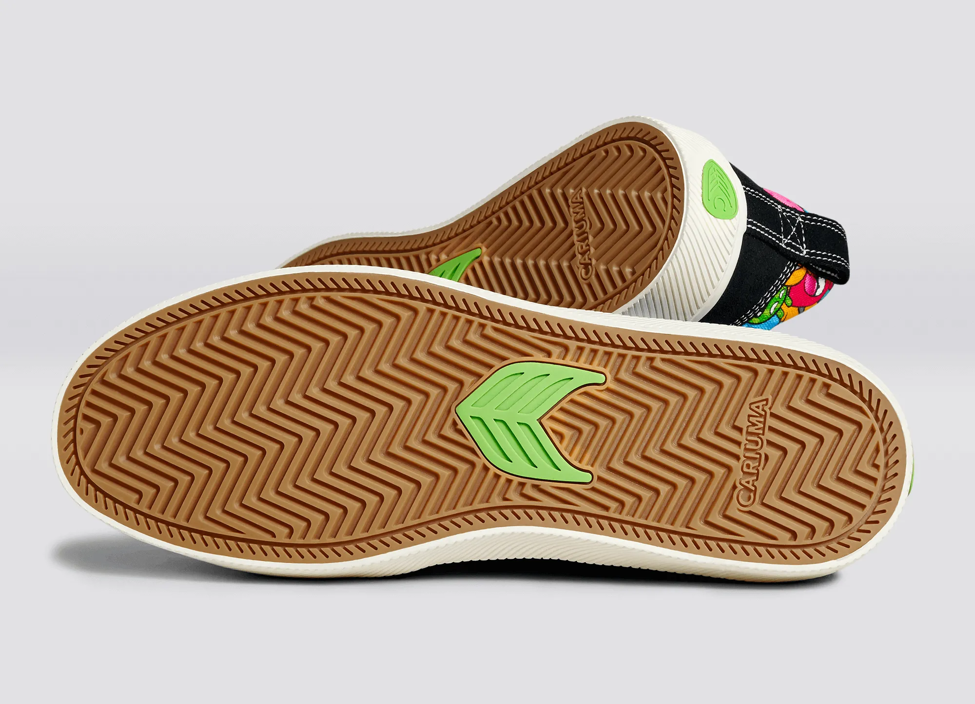 CATIBA PRO Suede Black Canvas Toz sold by Cariuma product image thumbnail 5