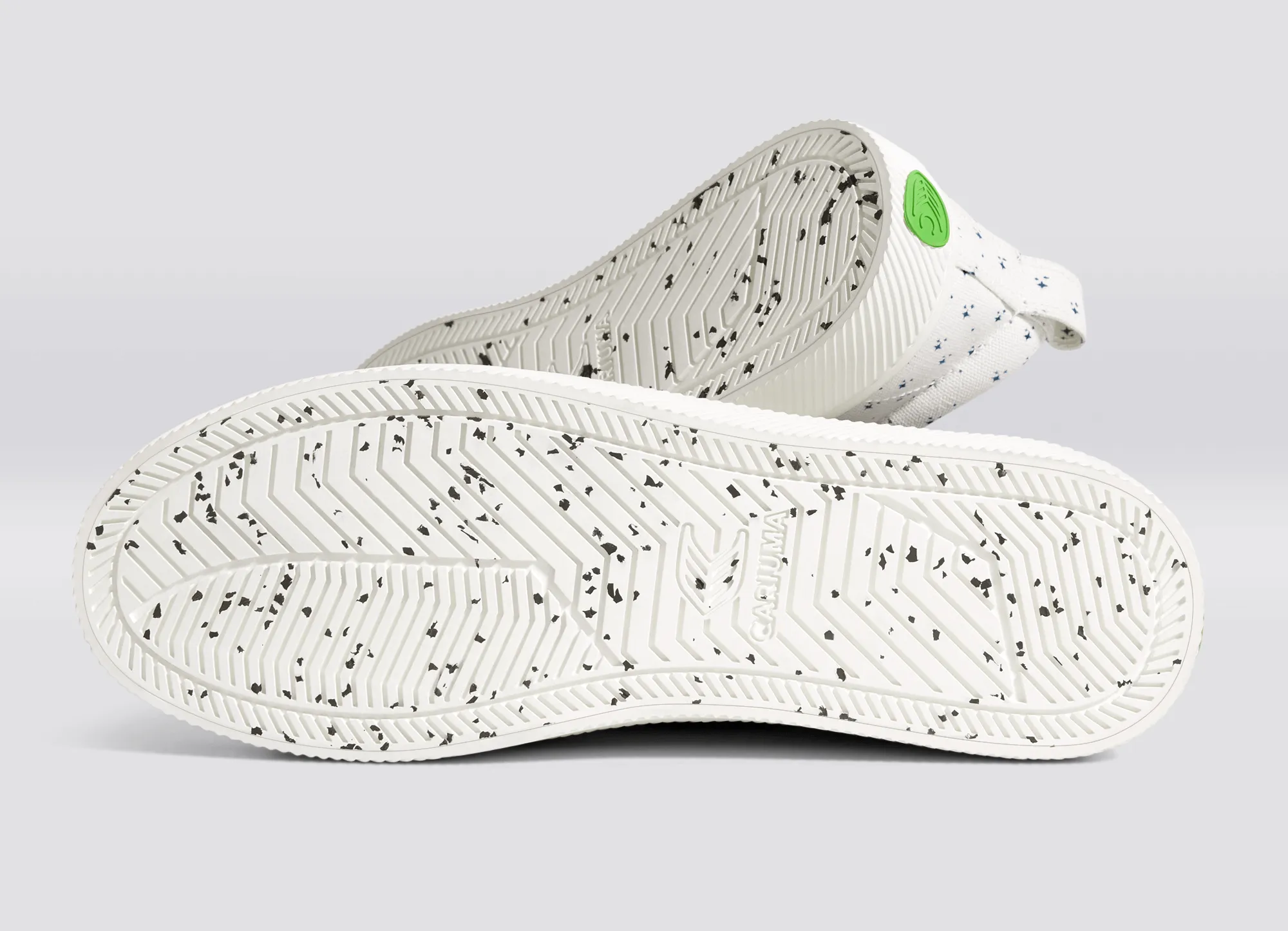 Marie Kondo OCA Low Off White Canvas Sneaker Men sold by Cariuma product image thumbnail 5
