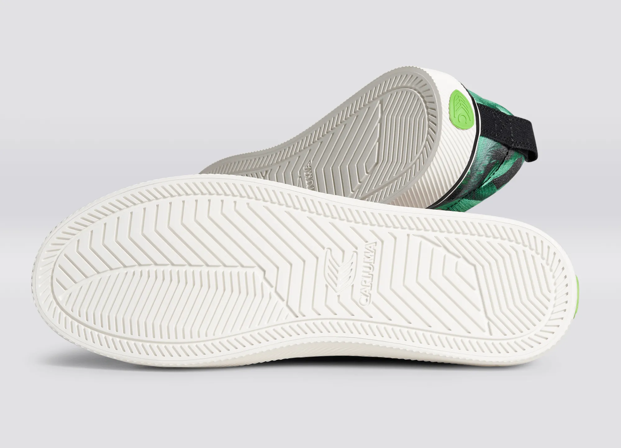 OCA Low NATGEO Green Foliage Print Canvas Sneaker Women sold by Cariuma product image thumbnail 5