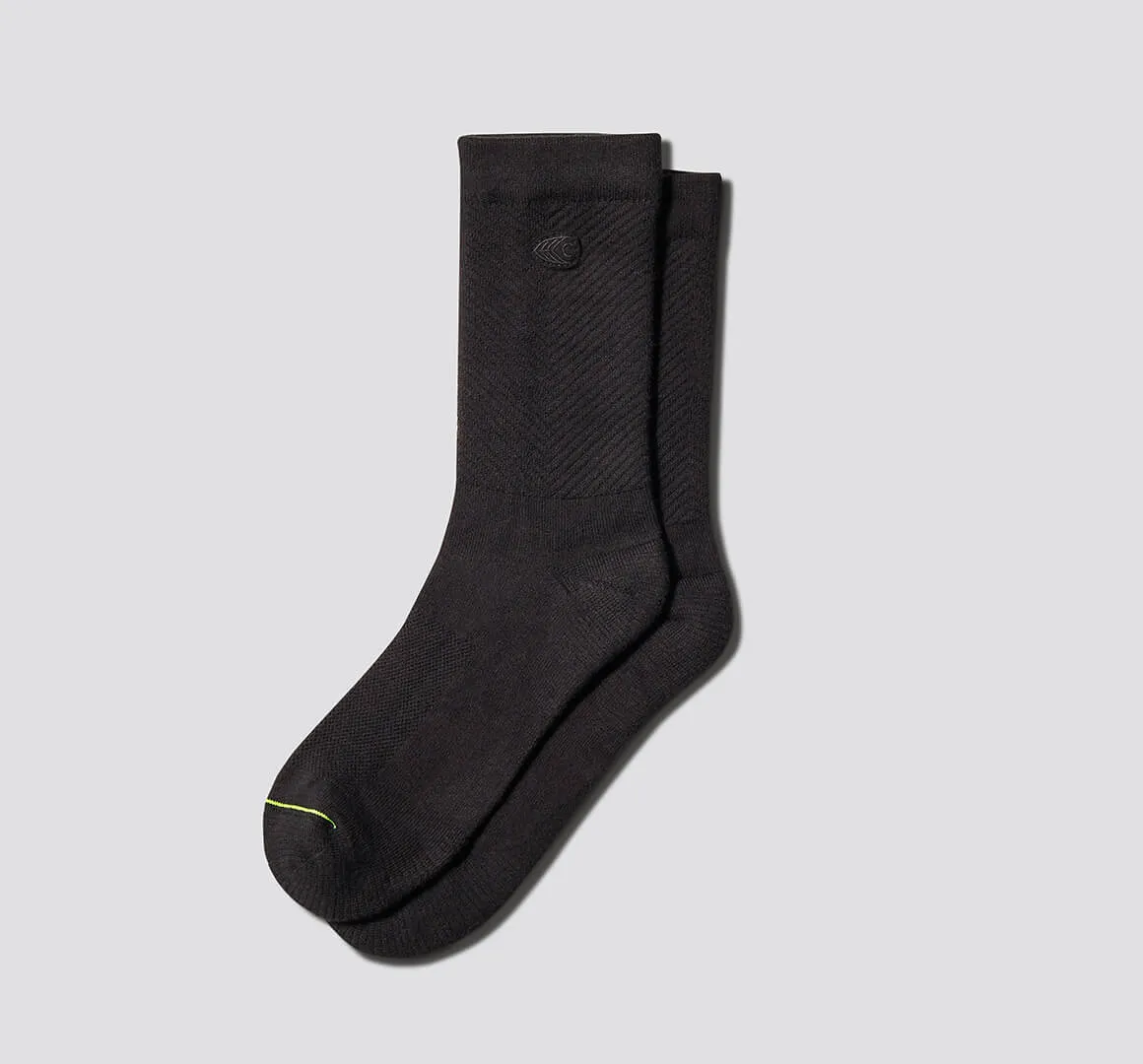 Socks Black sold by Cariuma