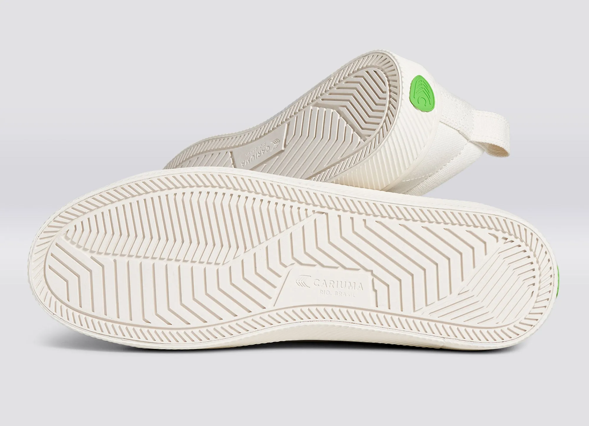 OCA Low Pantone Snow White Canvas Contrast Thread Sneaker Women sold by Cariuma product image thumbnail 5