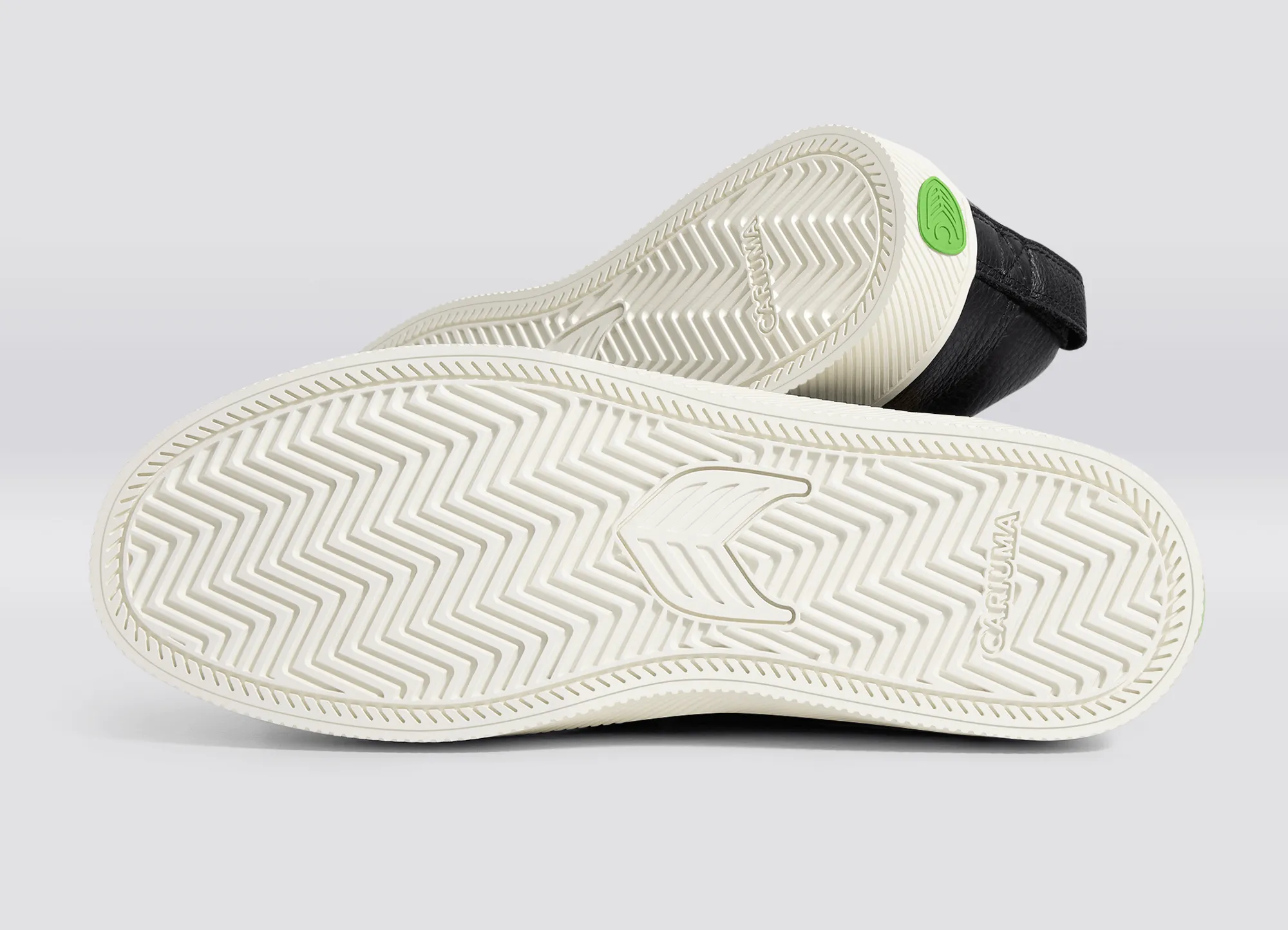 SLIP-ON Black Premium Leather Sneaker Men sold by Cariuma product image thumbnail 5