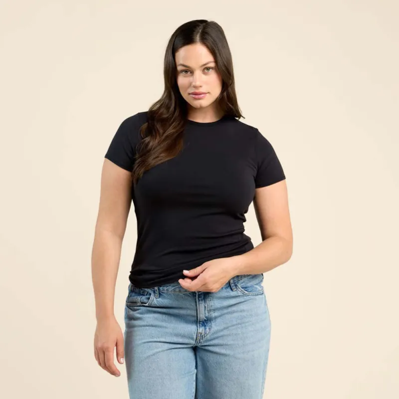 SwiftStretch Seamed Tee | Black sold by nuuds