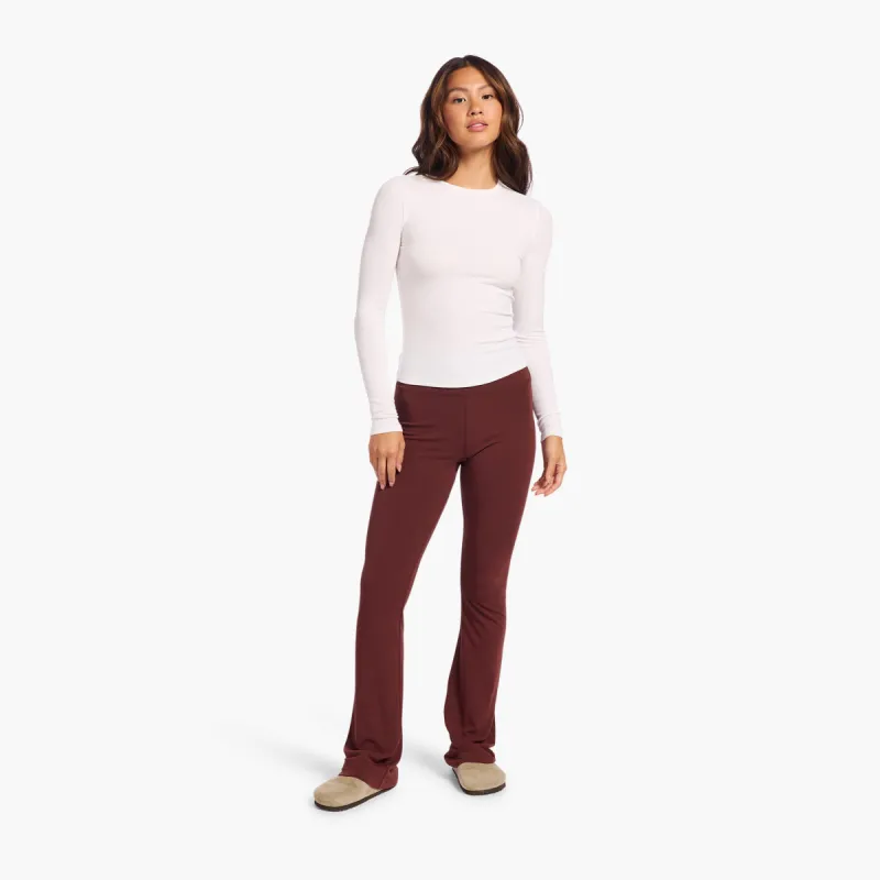 SwiftStretch Reset Legging | Black Cherry sold by nuuds