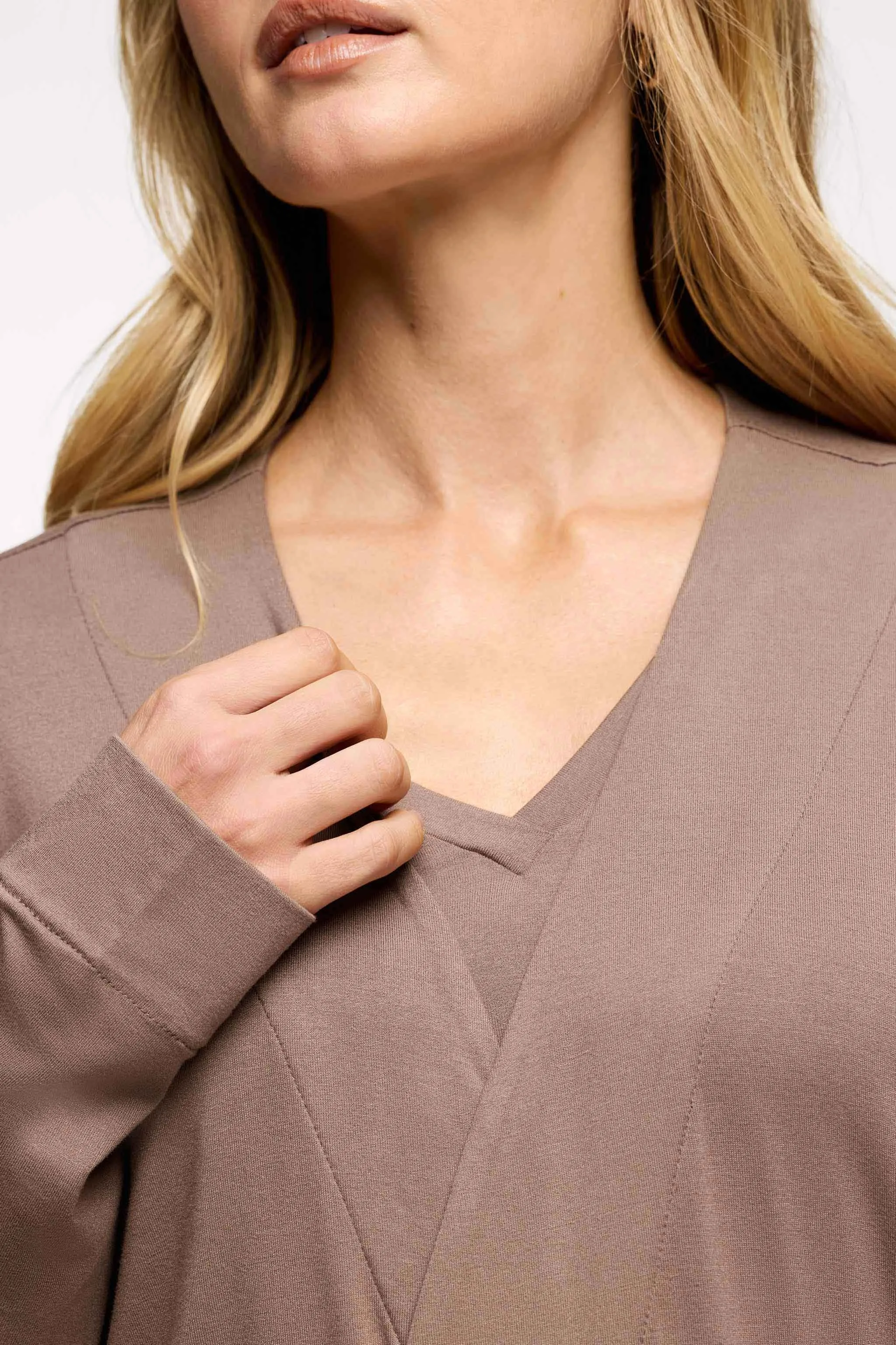 Lounge Robe | Cocoa sold by nuuds product image thumbnail 3