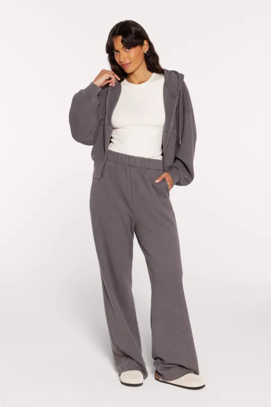 Vintage Fleece Raw Hem Sweatpant | Iron made by nuuds