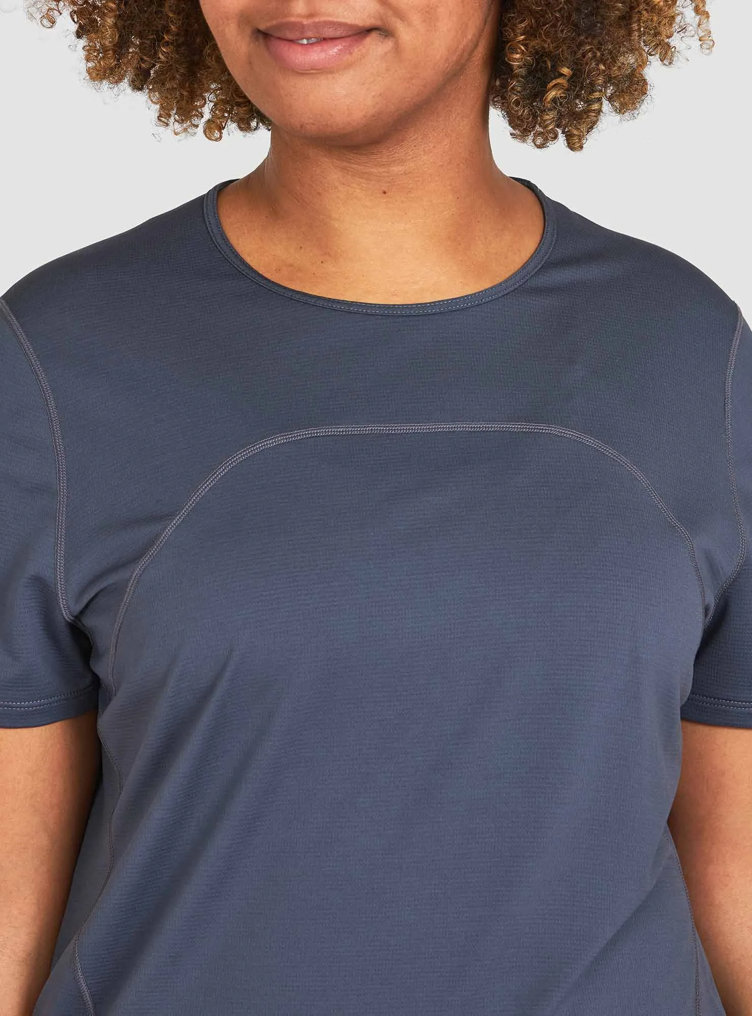 W's Helio Tech Tee sold by Janji product image thumbnail 2