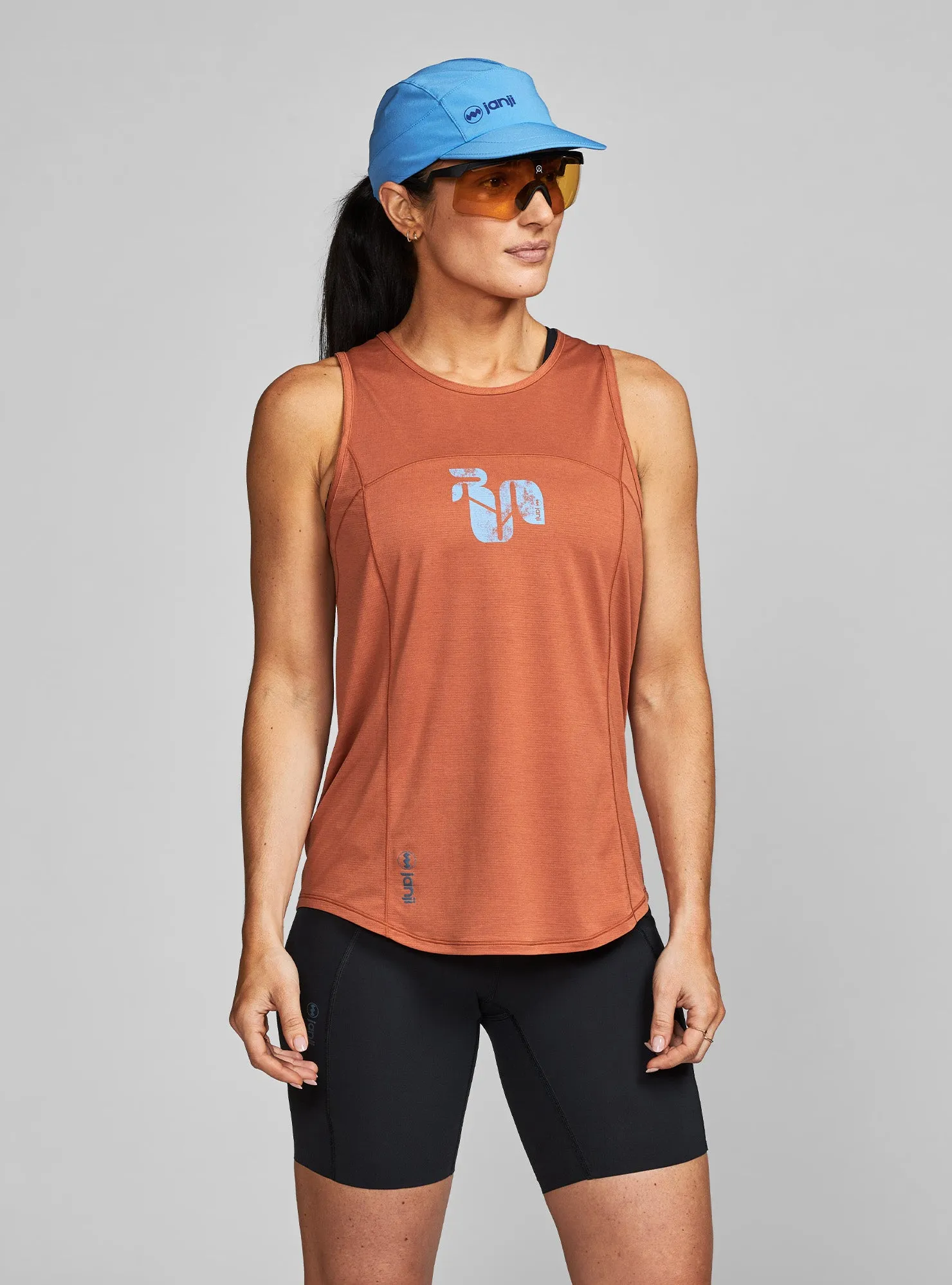 W's Run All Day Tank sold by Janji product image thumbnail 2