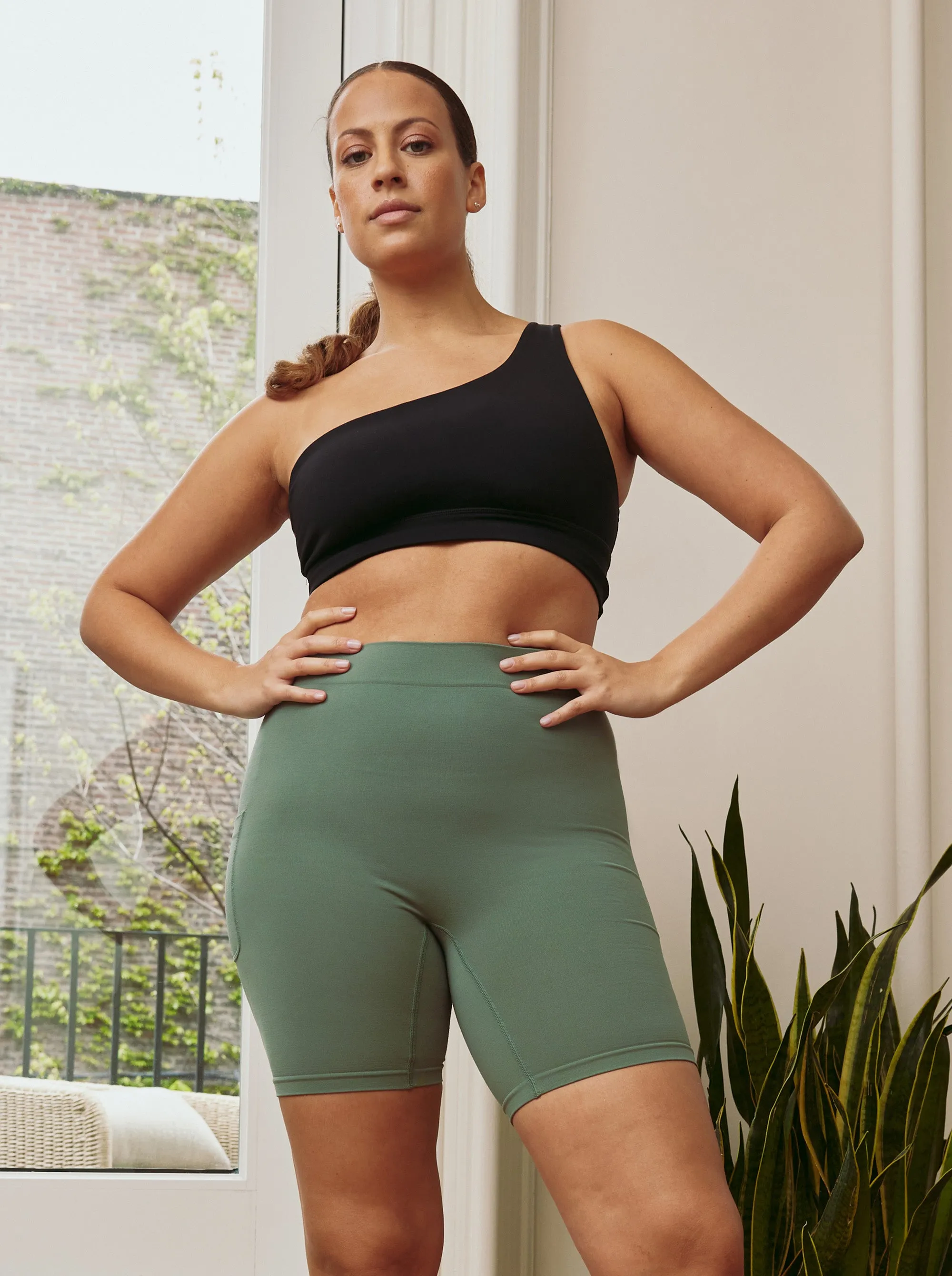 The Cargo 7" Sage sold by Thigh Society product image thumbnail 2