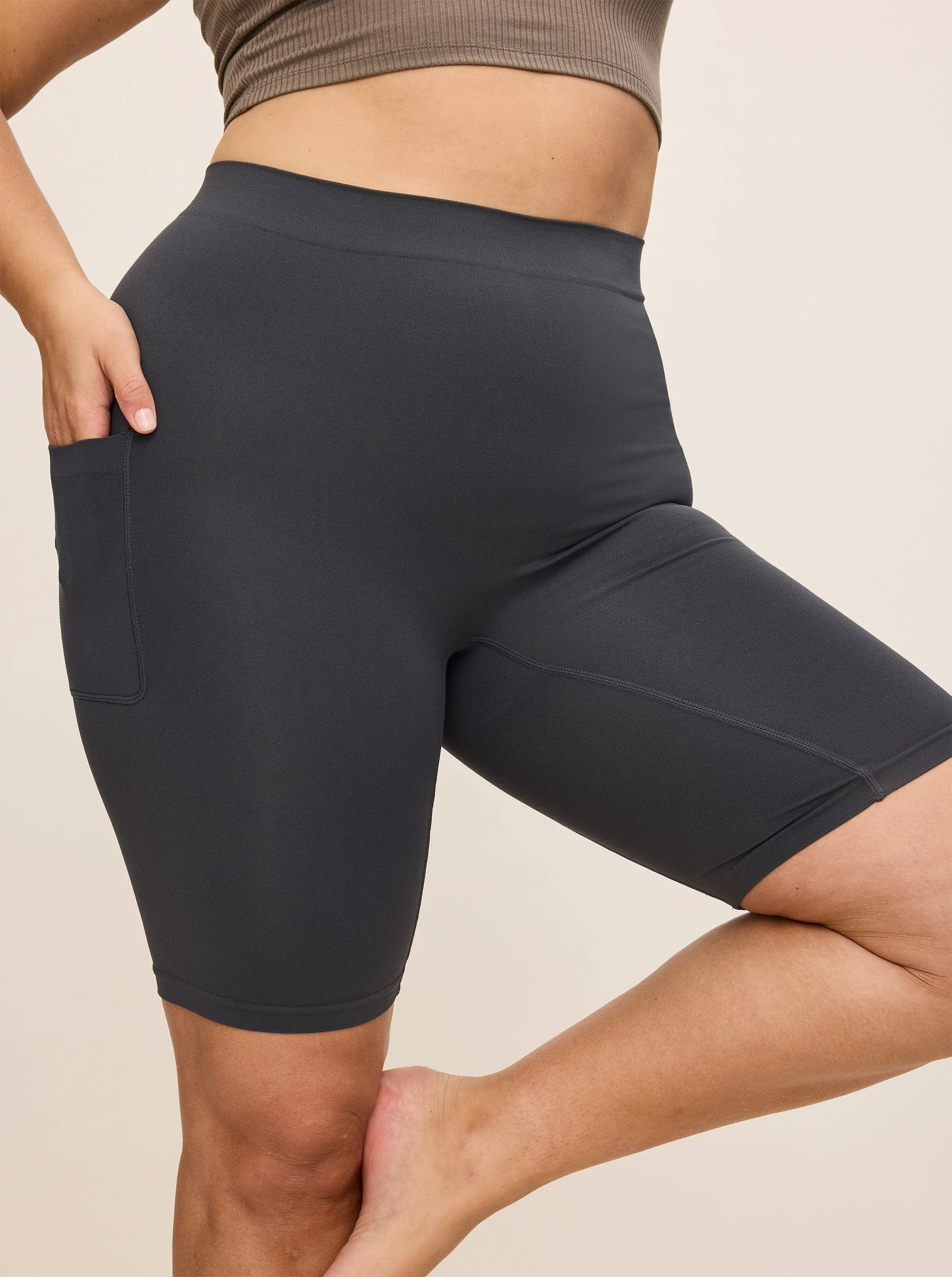 The Cargo 9" Charcoal sold by Thigh Society product image thumbnail 5