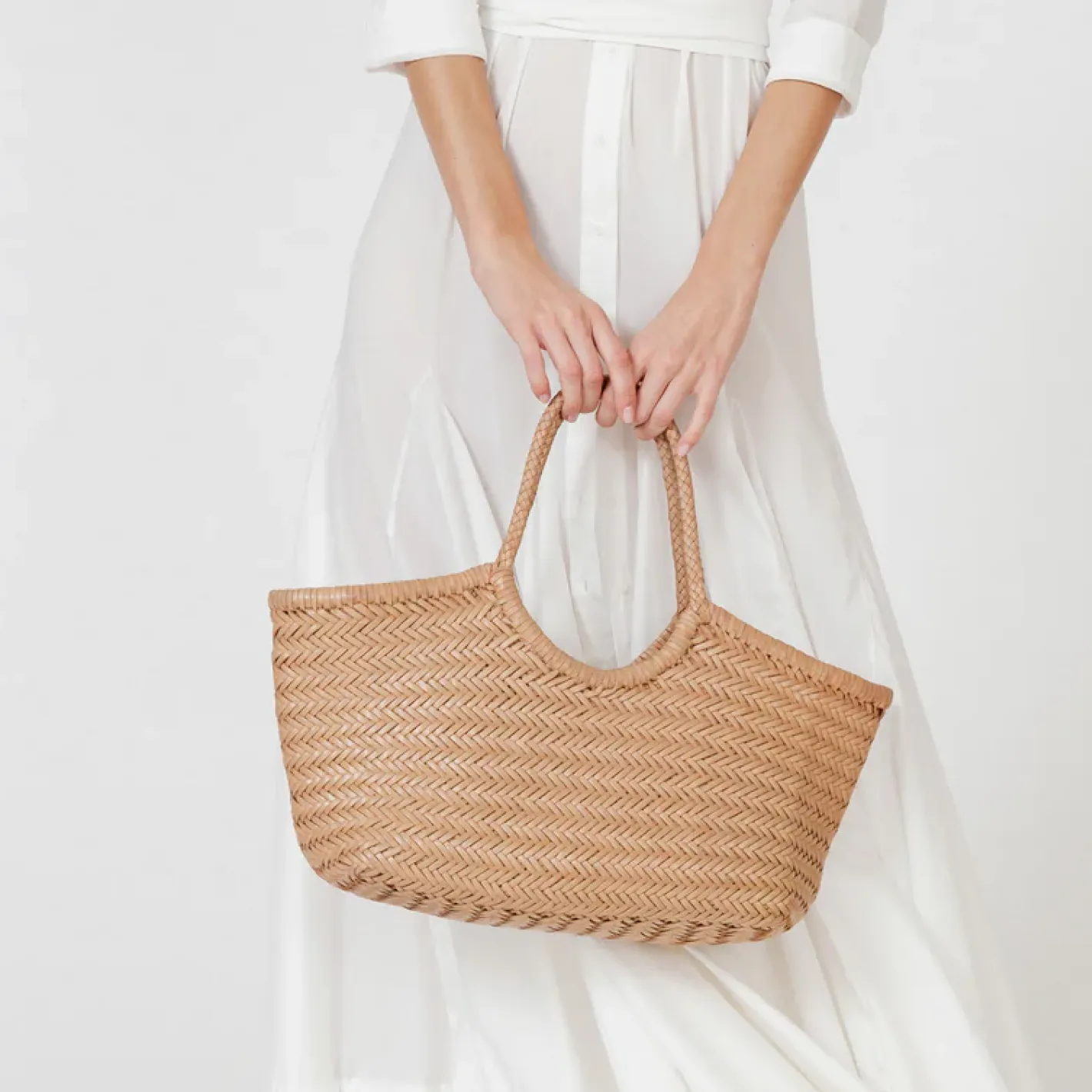 dragon diffusion big natural nantucket basket sold by minnow product image thumbnail 2