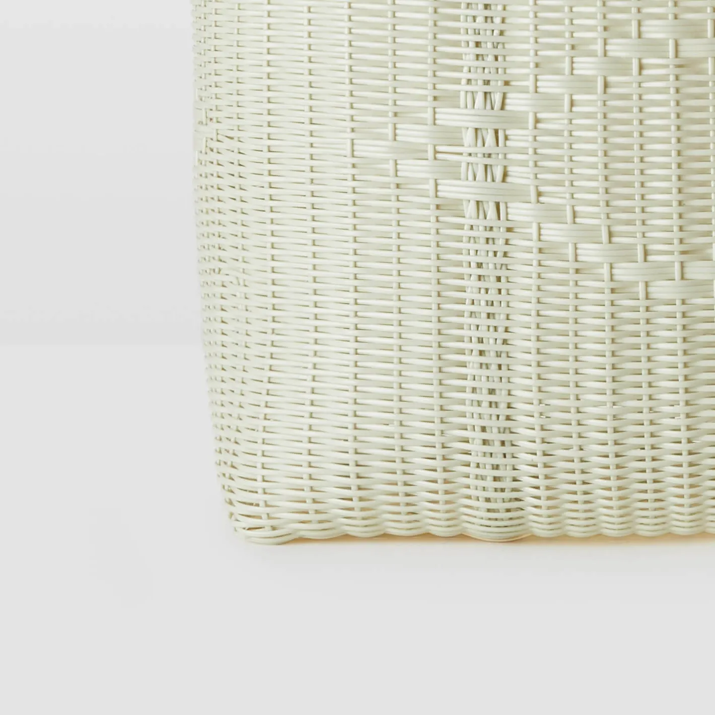 Palorosa medium tote, palm sold by minnow product image thumbnail 4