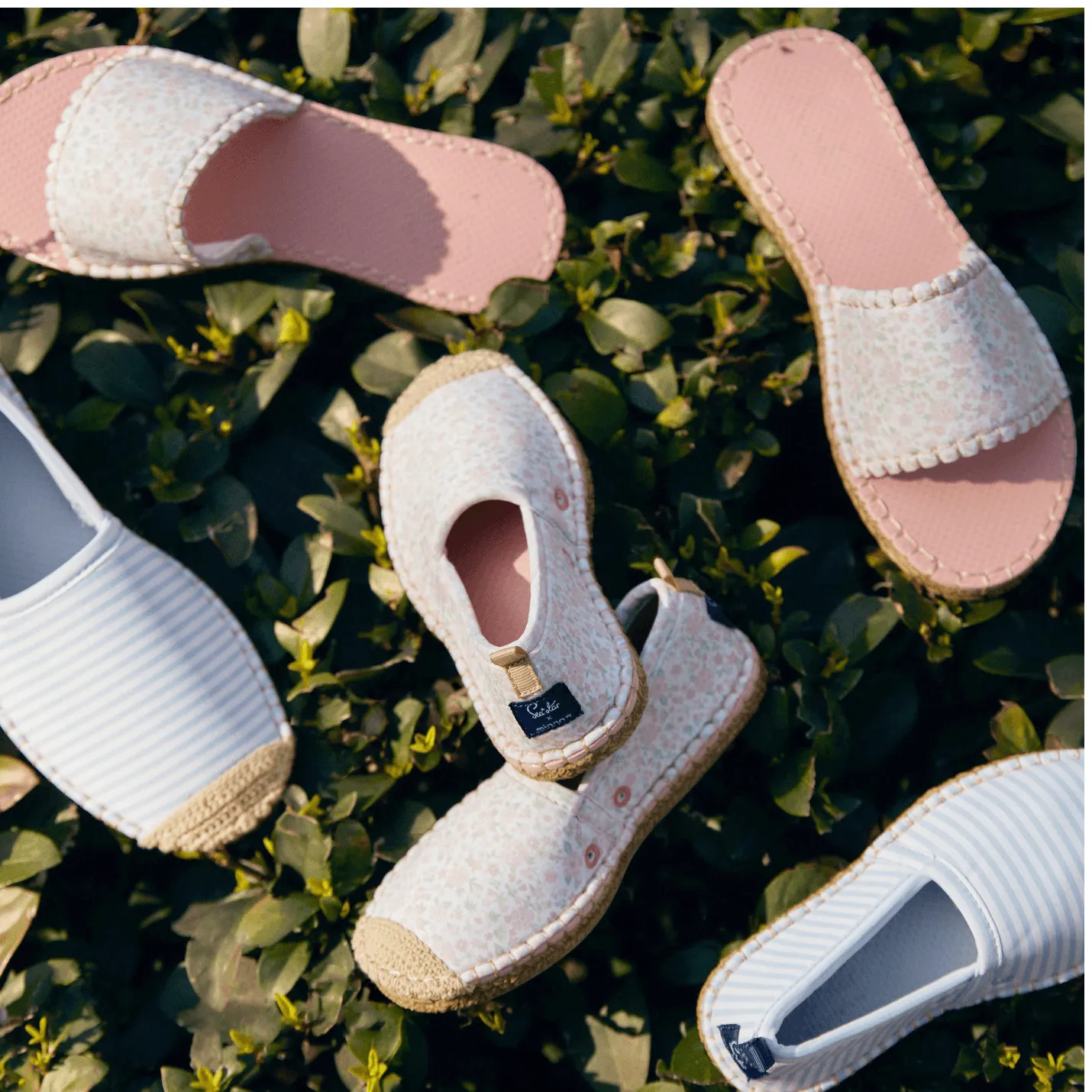 minnow x sea star women's antique floral cabana slide sold by minnow product image thumbnail 2