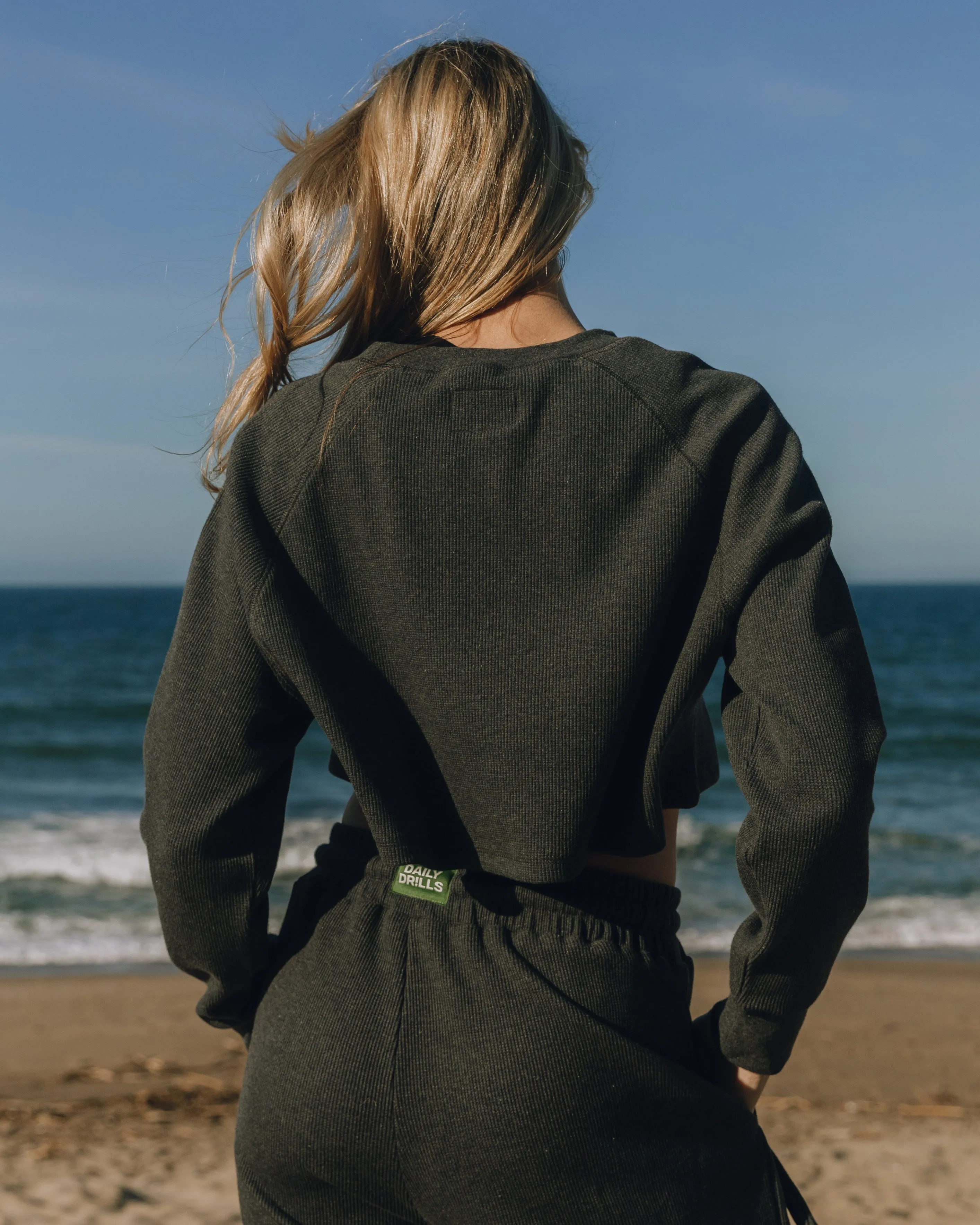 Cropped Thermal - Vintage Black sold by Daily Drills product image thumbnail 2