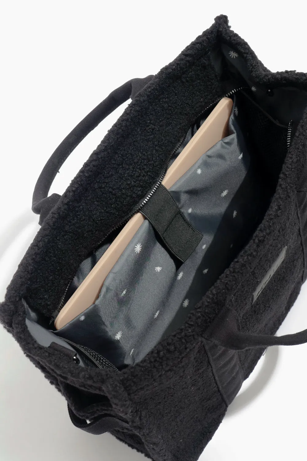 Sherpa Sloane Tote - Black sold by POPFLEX product image thumbnail 3