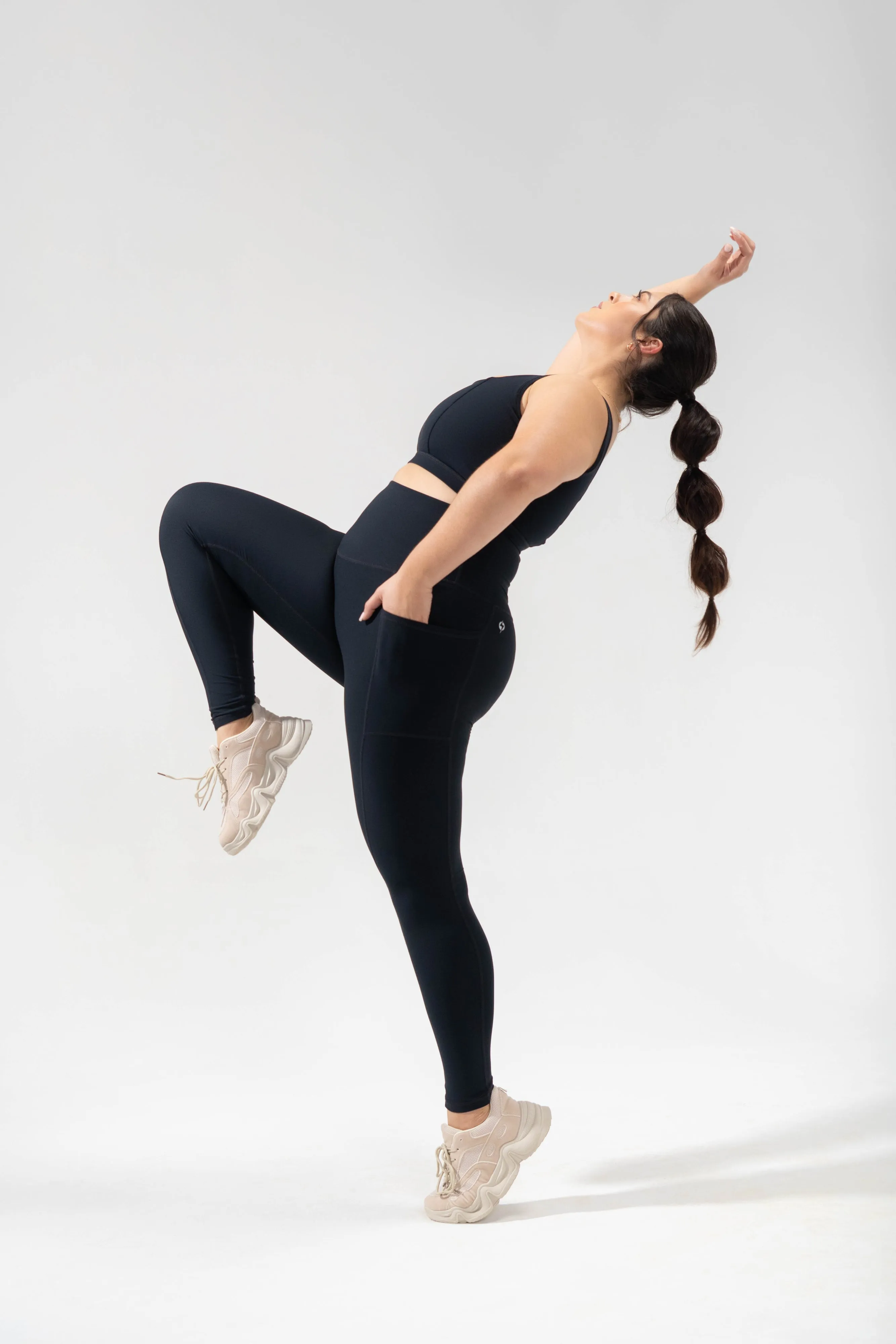 Timeless Leggings with Pockets - Black sold by POPFLEX product image thumbnail 3