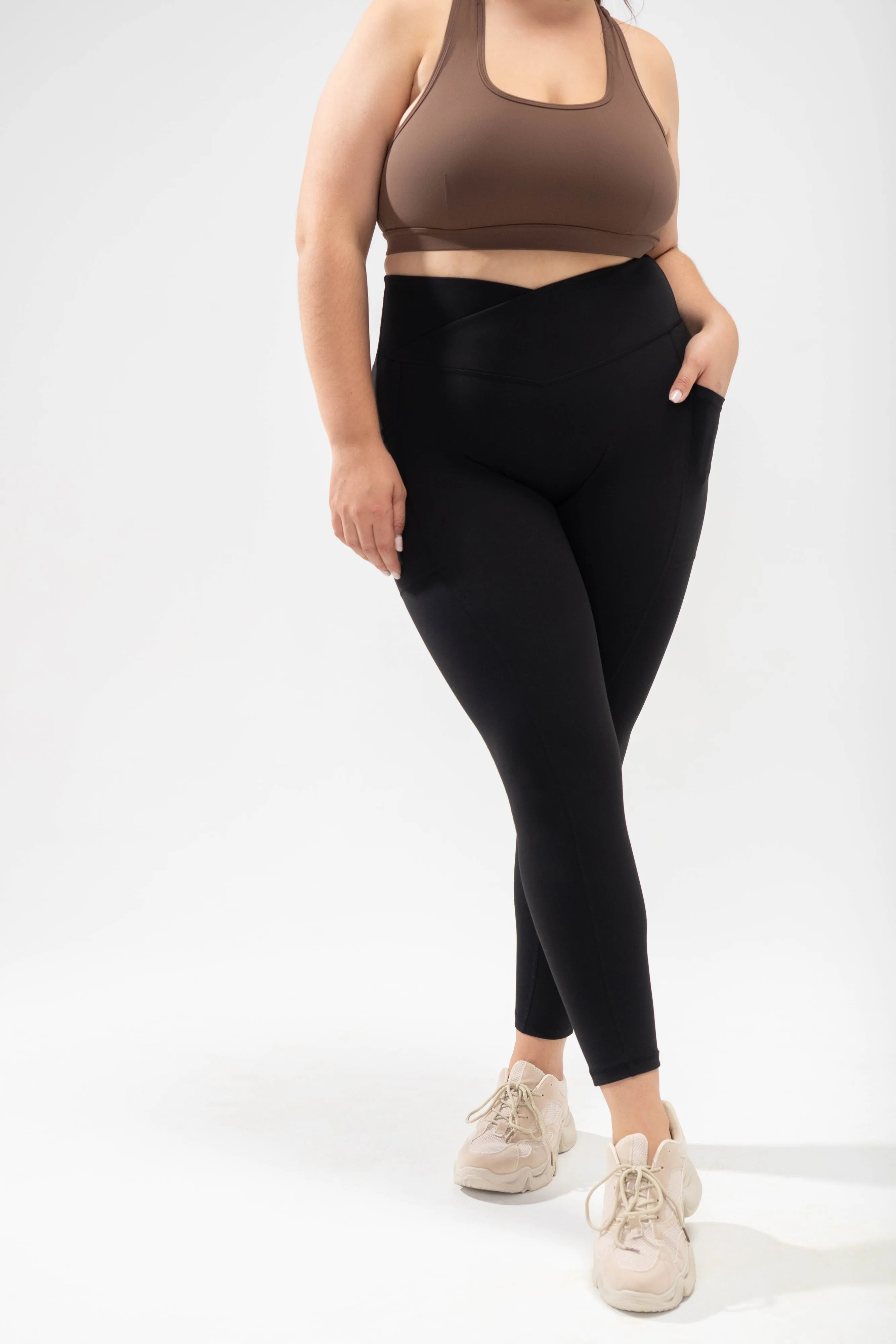 Crisscross Hourglass Legging™ with Pockets - Black sold by POPFLEX product image thumbnail 4