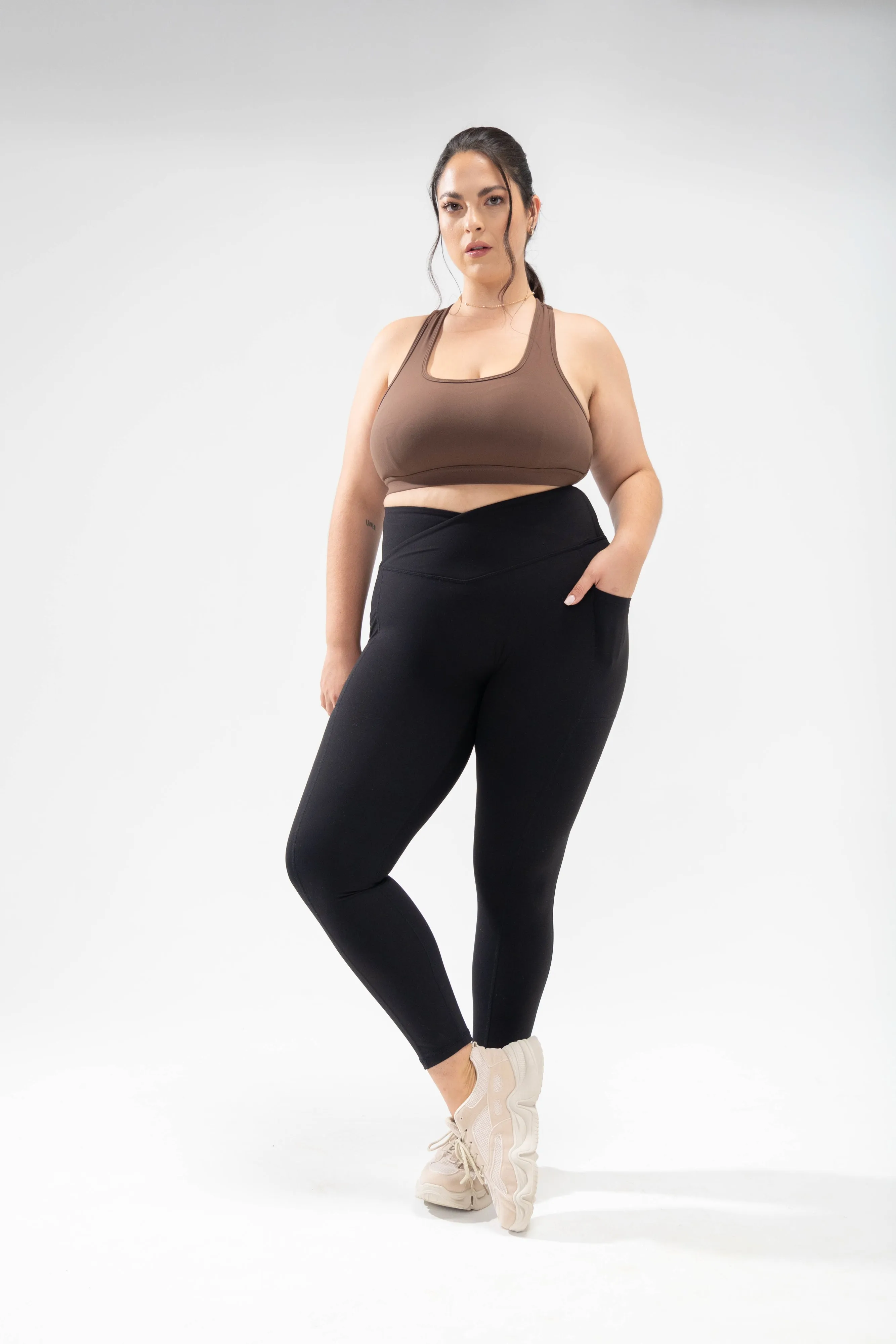 Crisscross Hourglass Legging™ with Pockets - Black sold by POPFLEX product image thumbnail 2