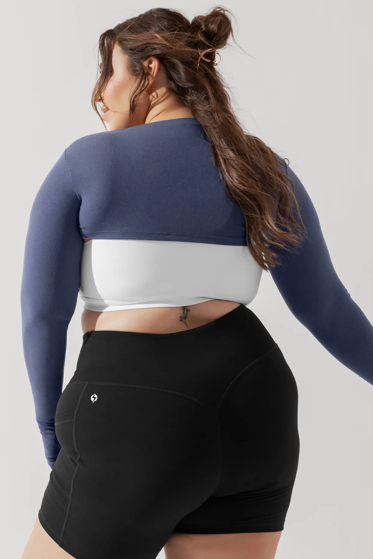 Relevé Ribbed Shrug - Nightshadow Blue sold by POPFLEX product image thumbnail 2