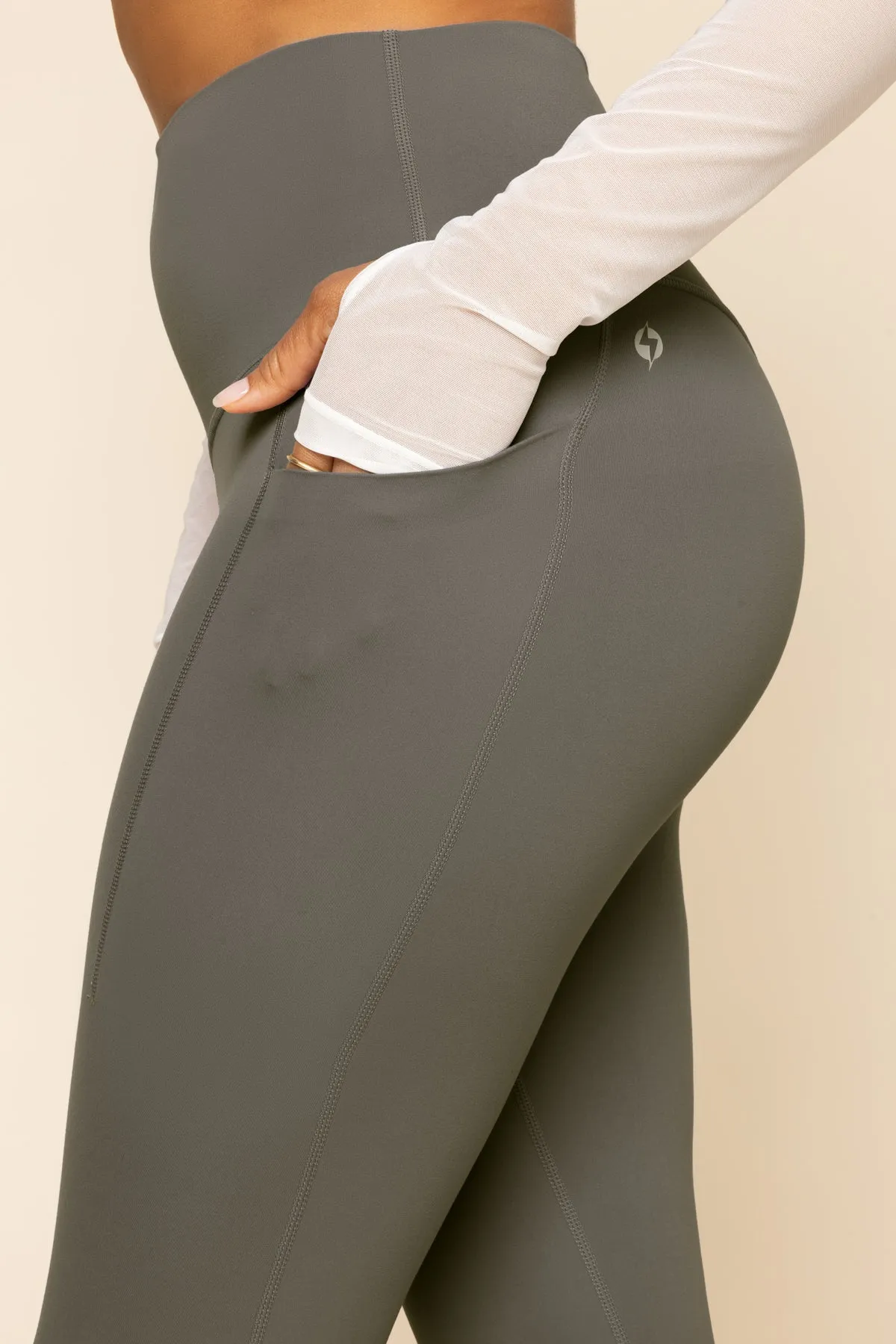 Supersculpt™ Legging with Pockets - English Ivy sold by POPFLEX product image thumbnail 3
