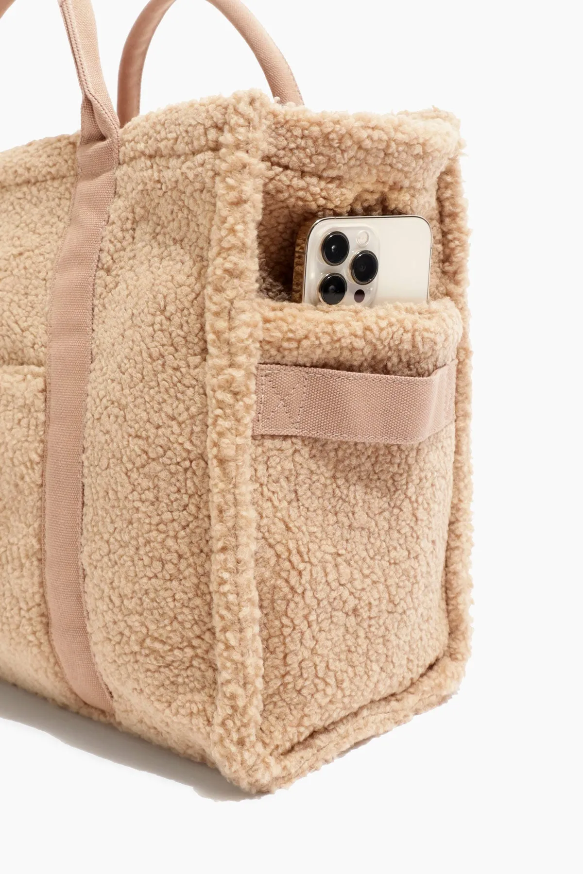 Sherpa Sloane Tote - Brown Bear sold by POPFLEX product image thumbnail 2