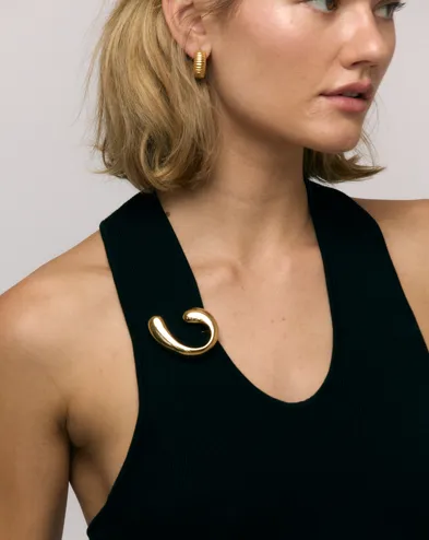 TWIST BROOCH GOLD sold by Heaven Mayhem product image thumbnail 2