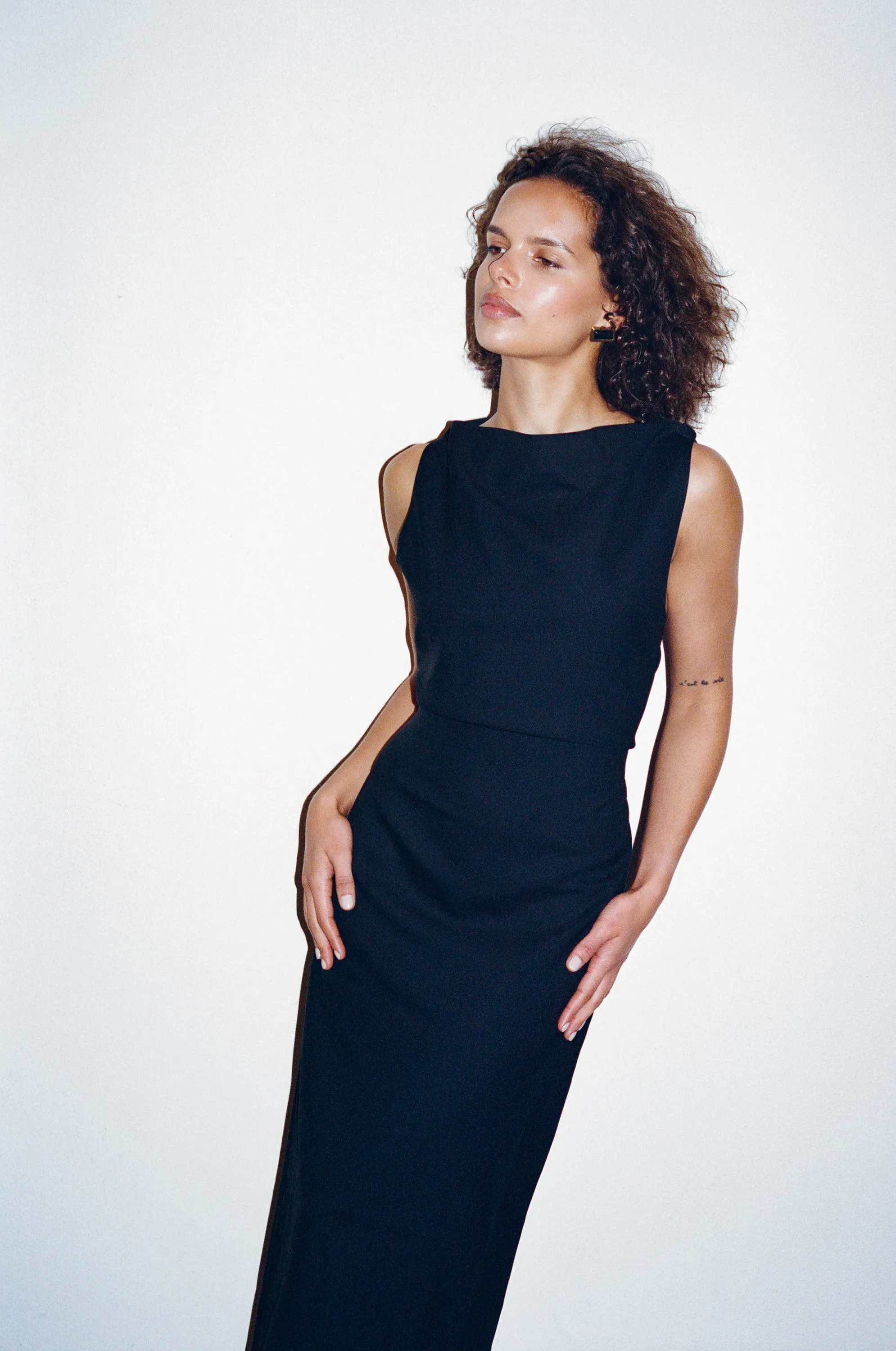 ARCHER RECTANGLE GOLD / BLACK sold by Heaven Mayhem product image thumbnail 5