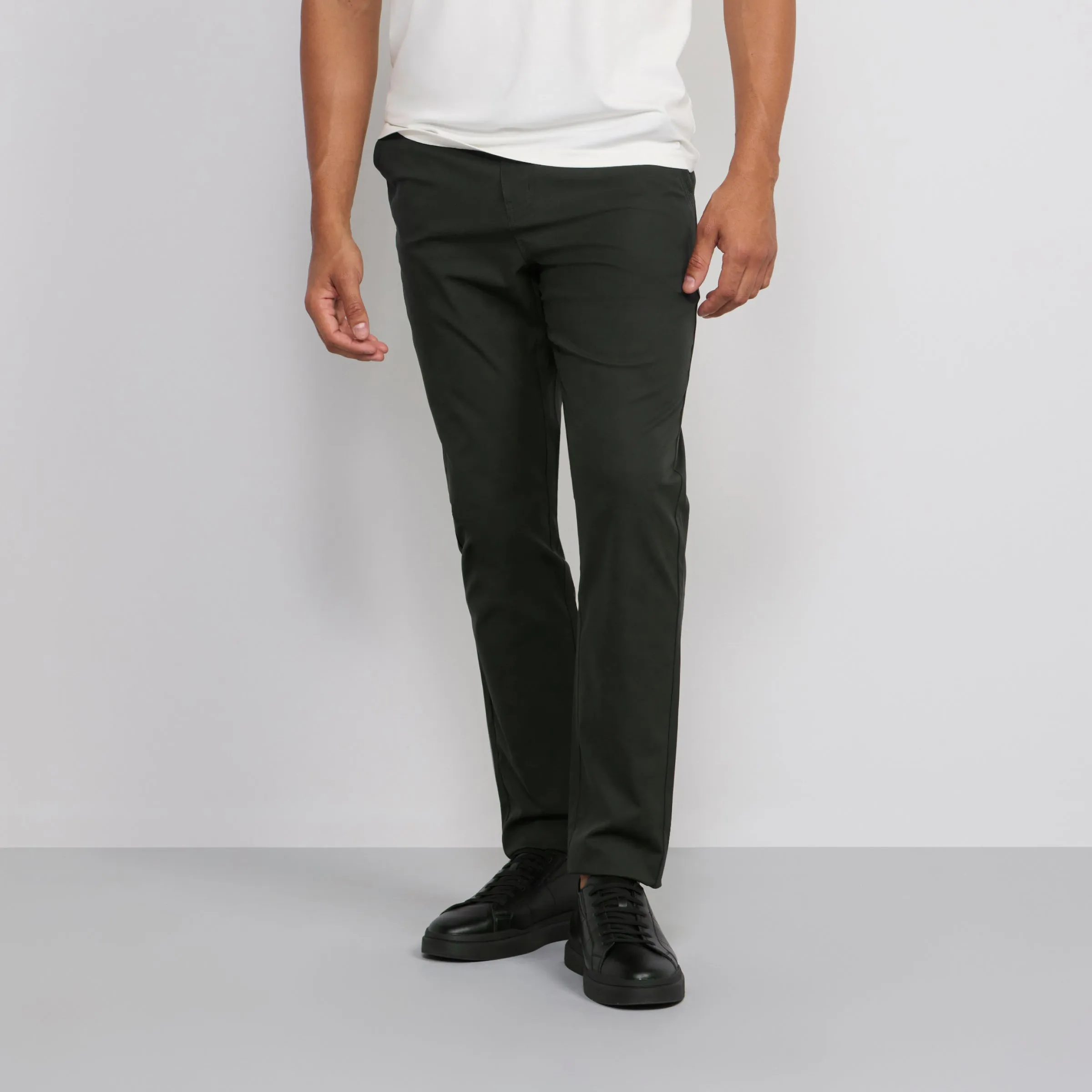 Jetsetter Tech Pant Straight Fit sold by Jack Archer
