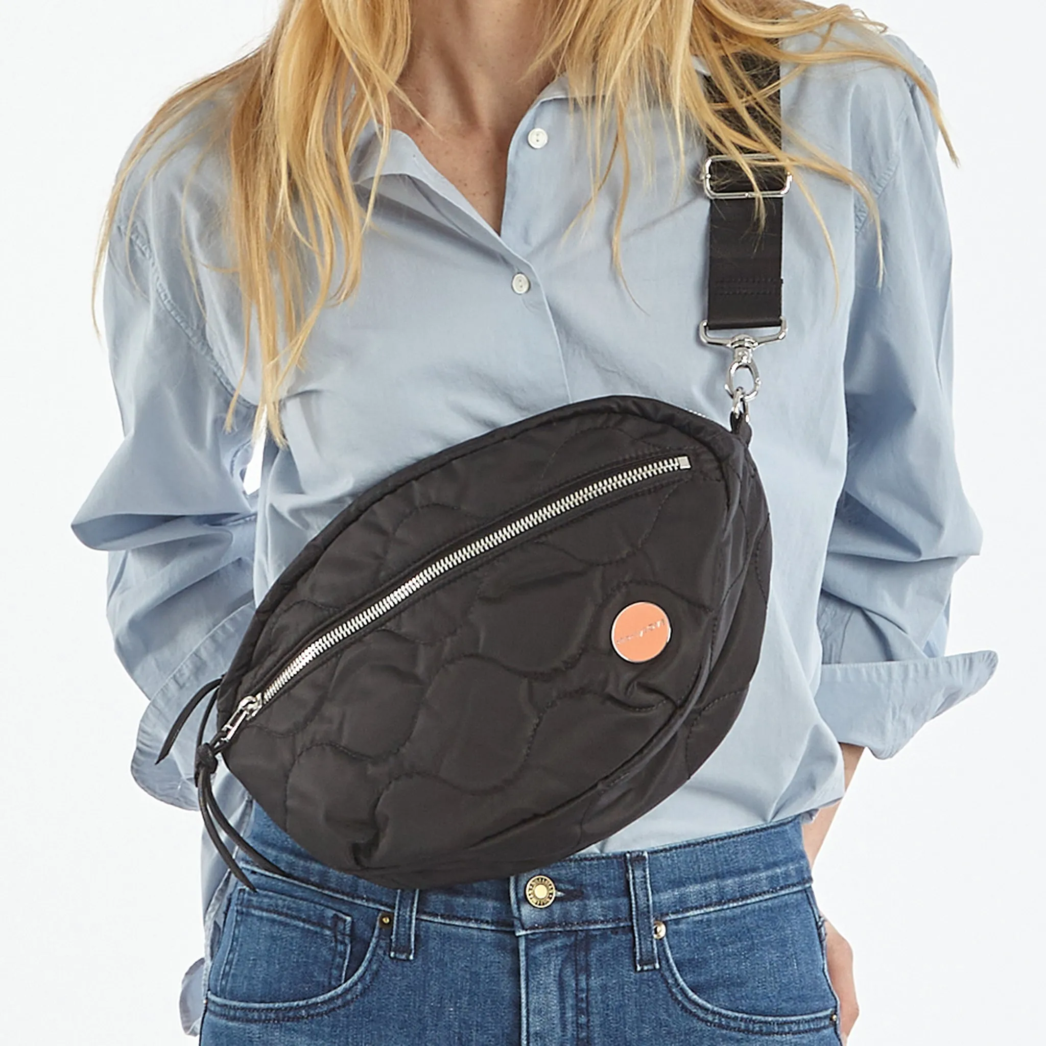 cruiser - medium quilted crossbody sold by shortyLOVE product image thumbnail 4
