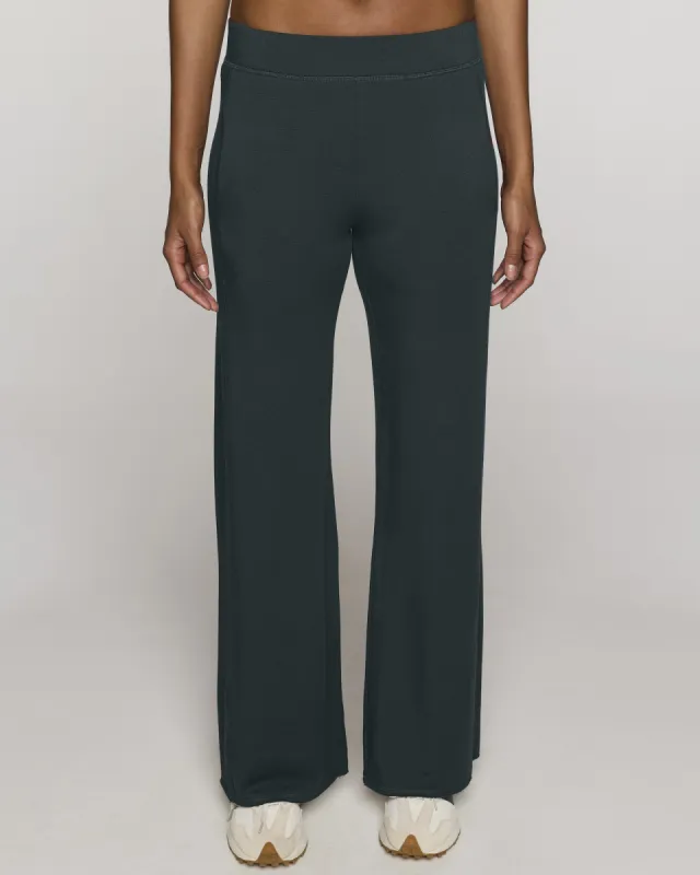The Cindy Pant sold by Bleusalt