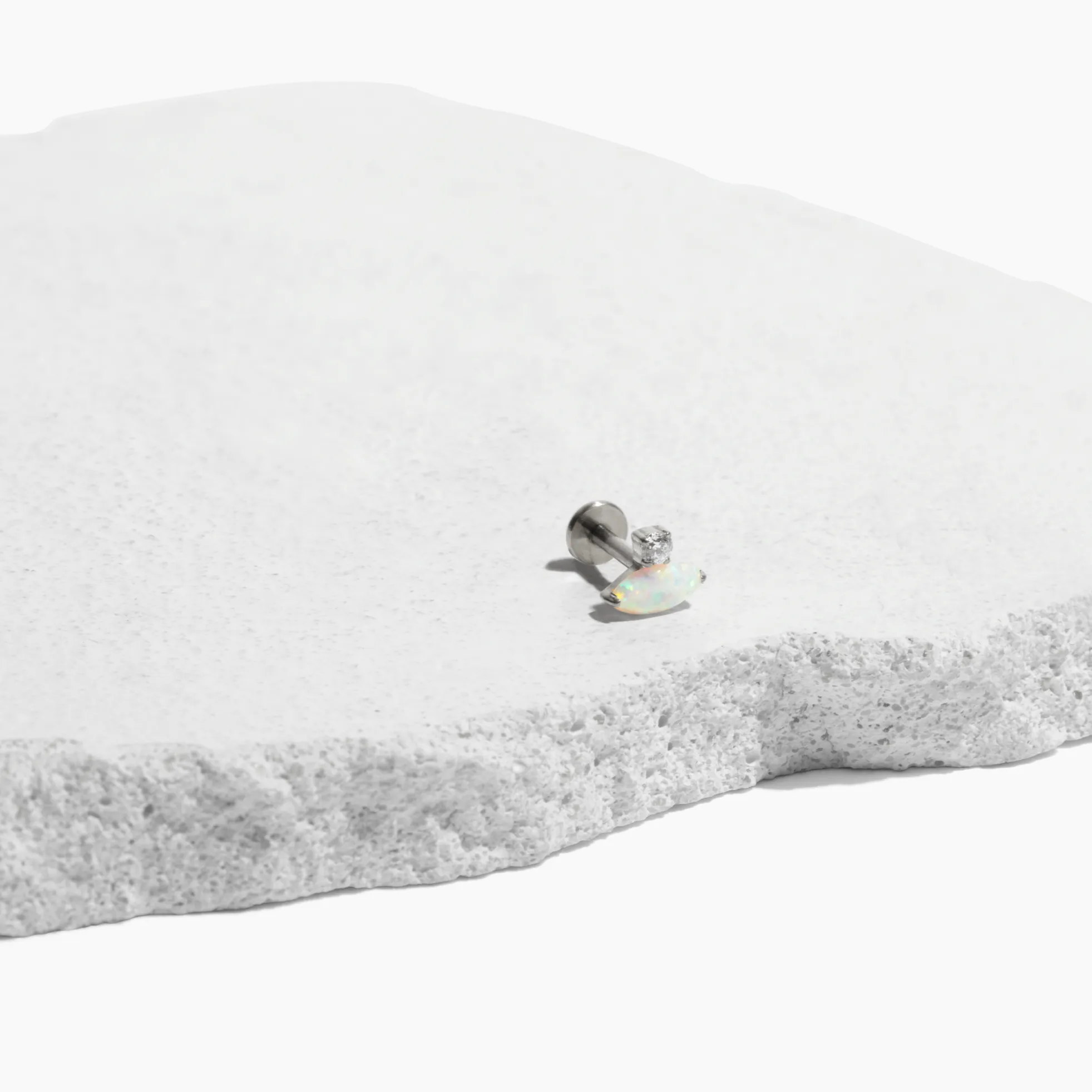 Single Nano Mesa Flat Back Stud sold by Tini Lux product image thumbnail 3