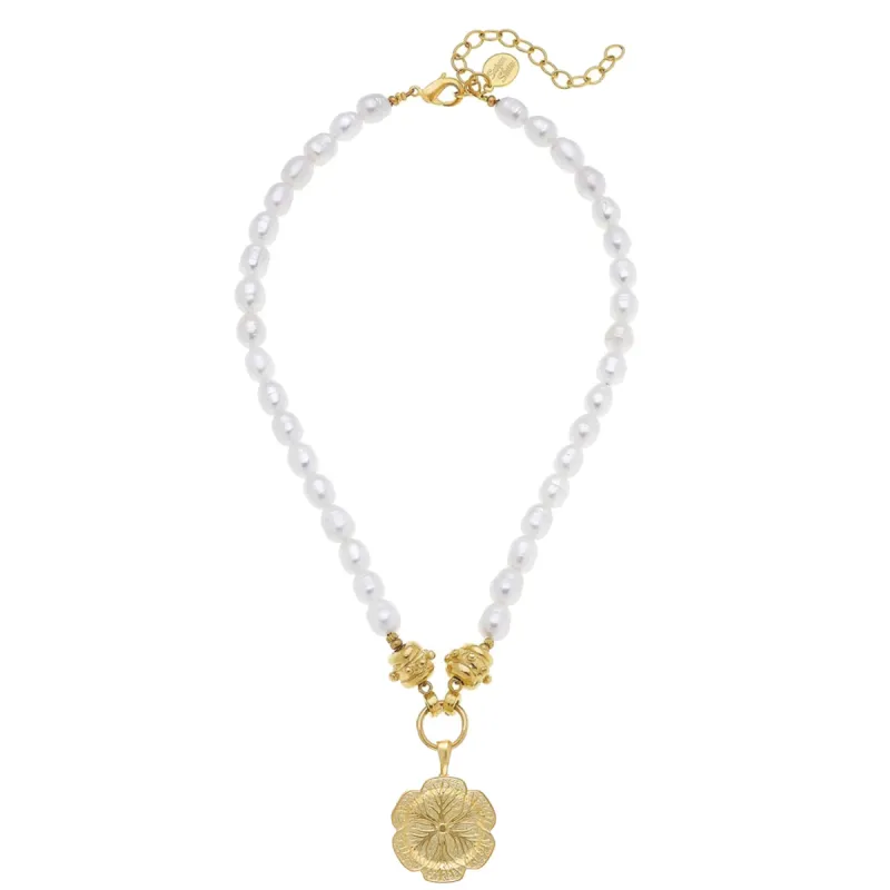 Cabbageware Pearl Necklace made by Susan Shaw