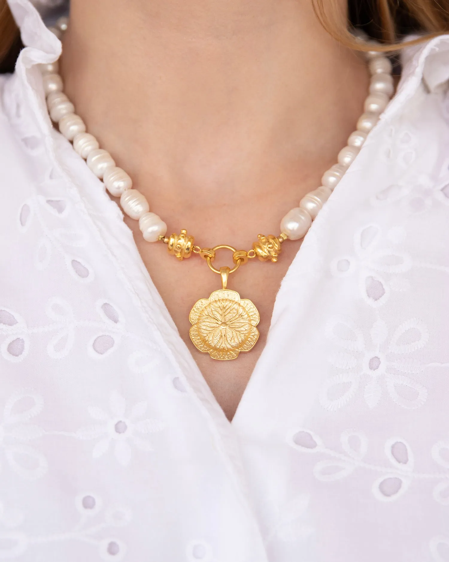 Cabbageware Pearl Necklace sold by Susan Shaw product image thumbnail 3