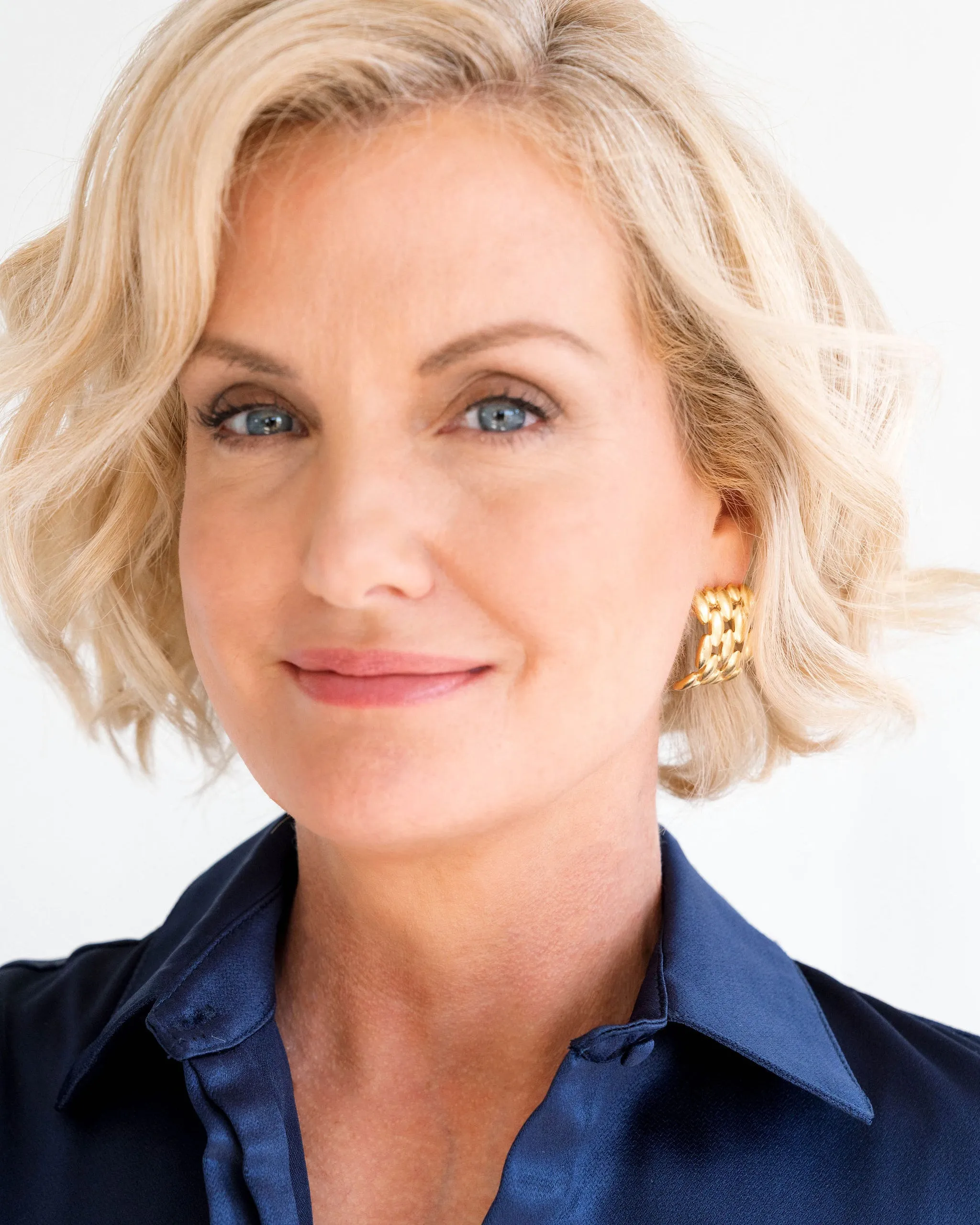 Beverly Hoops sold by Susan Shaw product image thumbnail 3