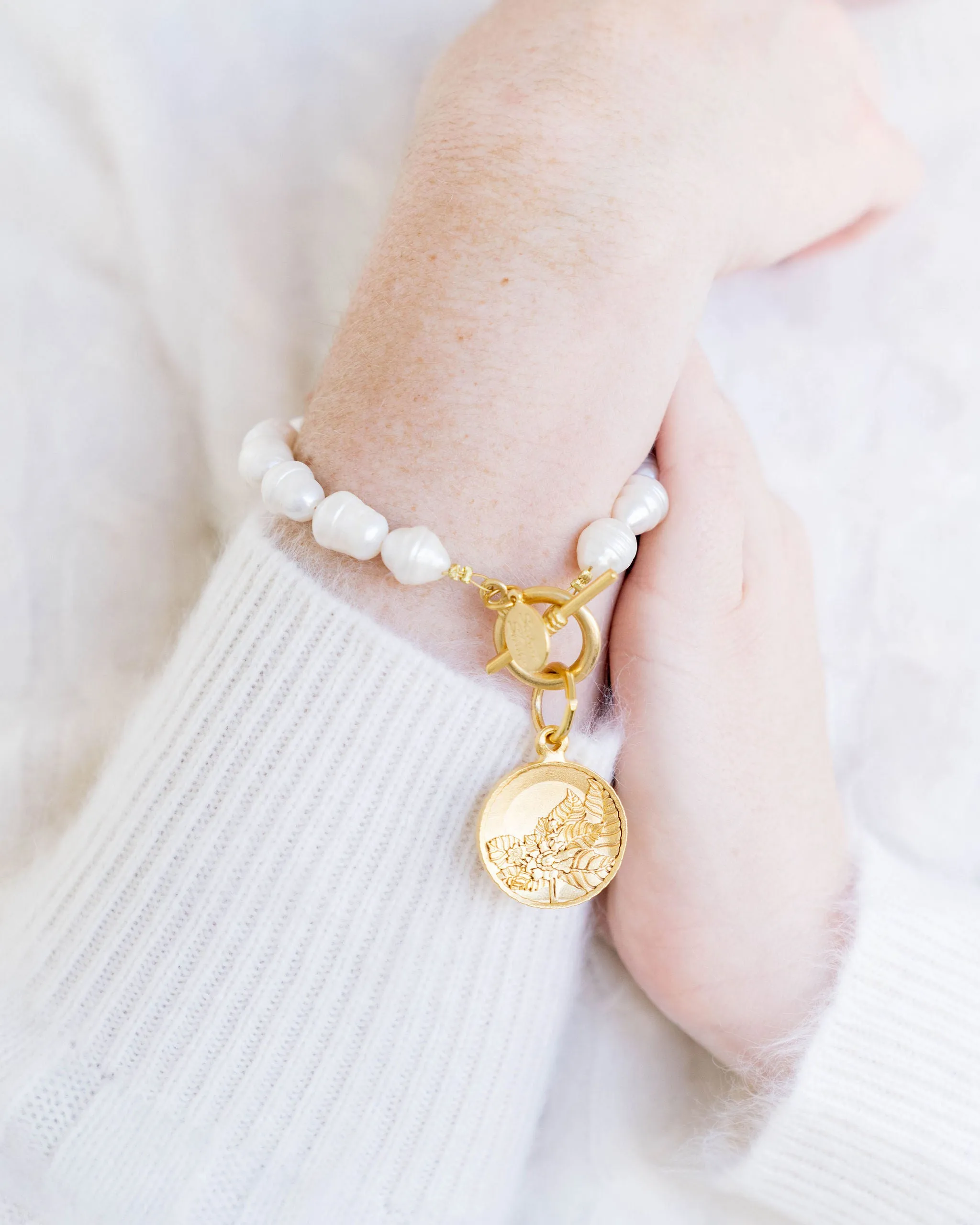 Tobacco Leaf Pearl Bracelet sold by Susan Shaw product image thumbnail 3