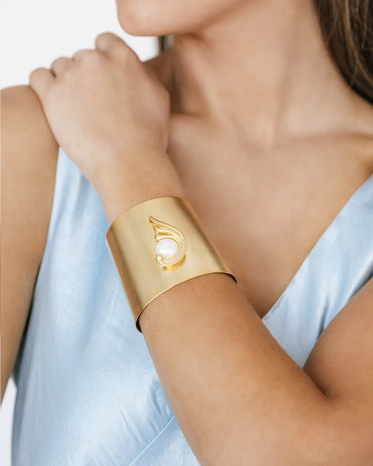 Villa Artemis Pearl Cuff sold by Susan Shaw product image thumbnail 3