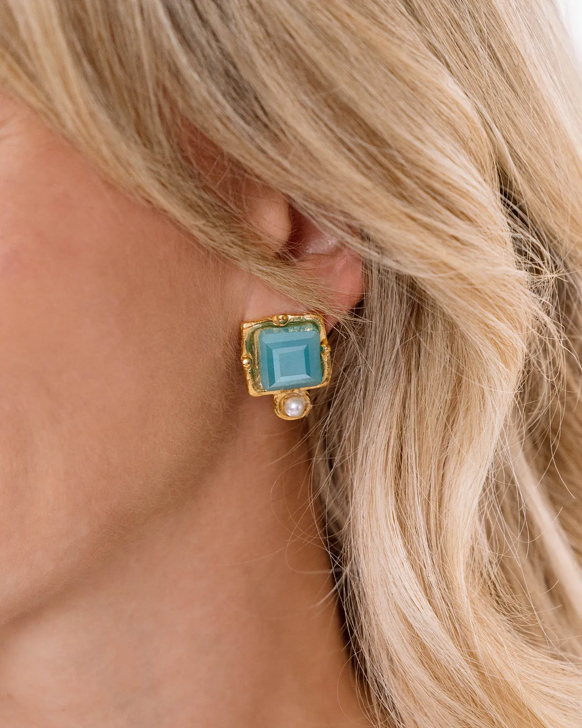 London Studs sold by Susan Shaw product image thumbnail 3