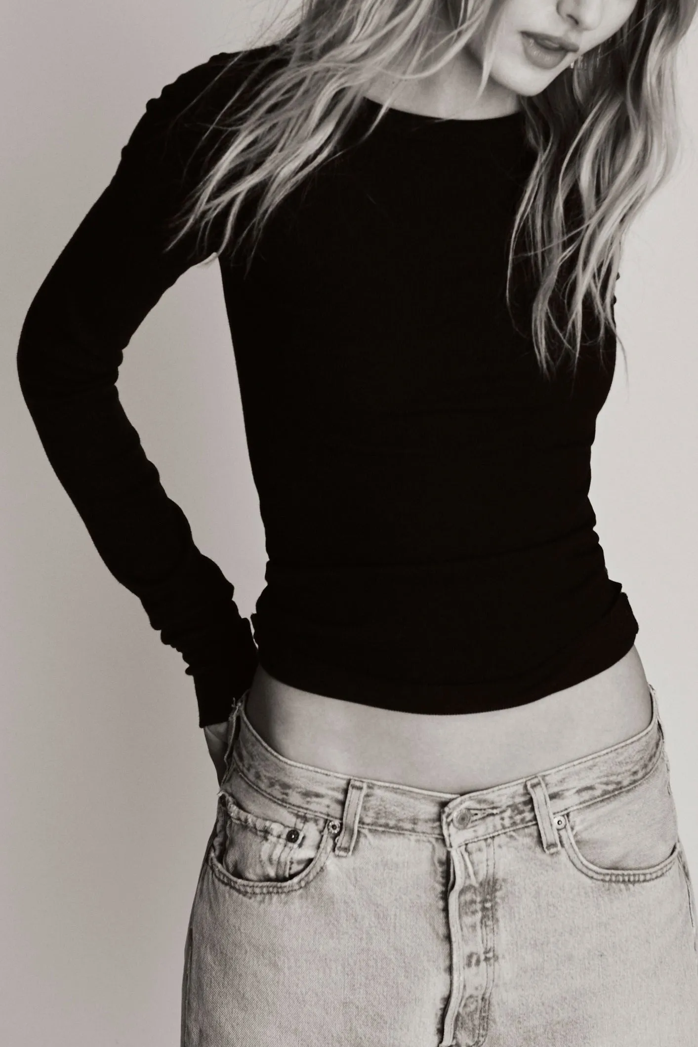 LONG SLEEVE FITTED TOP sold by Eterne product image thumbnail 2