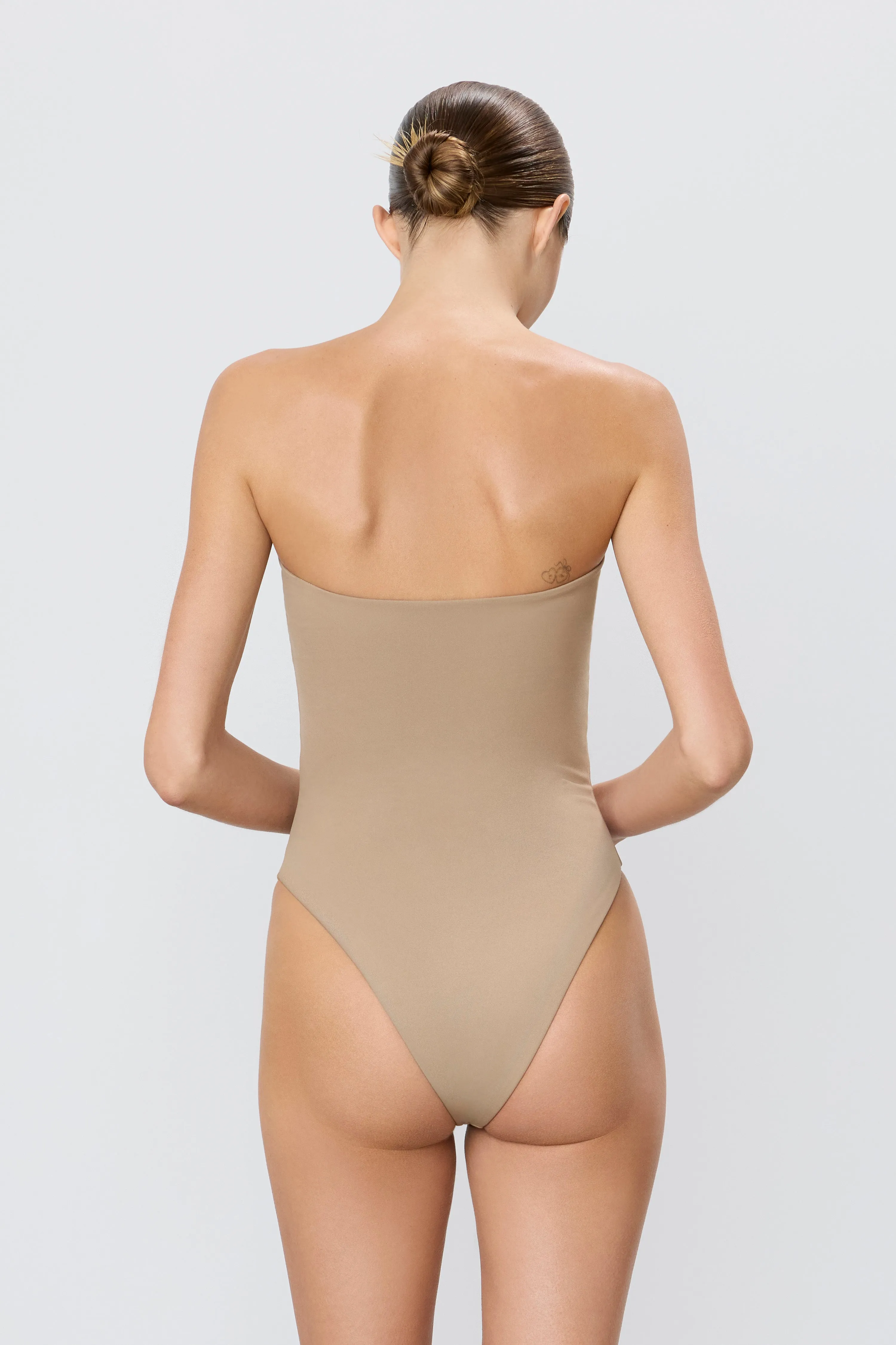 KAIA ONE PIECE sold by Eterne product image thumbnail 4