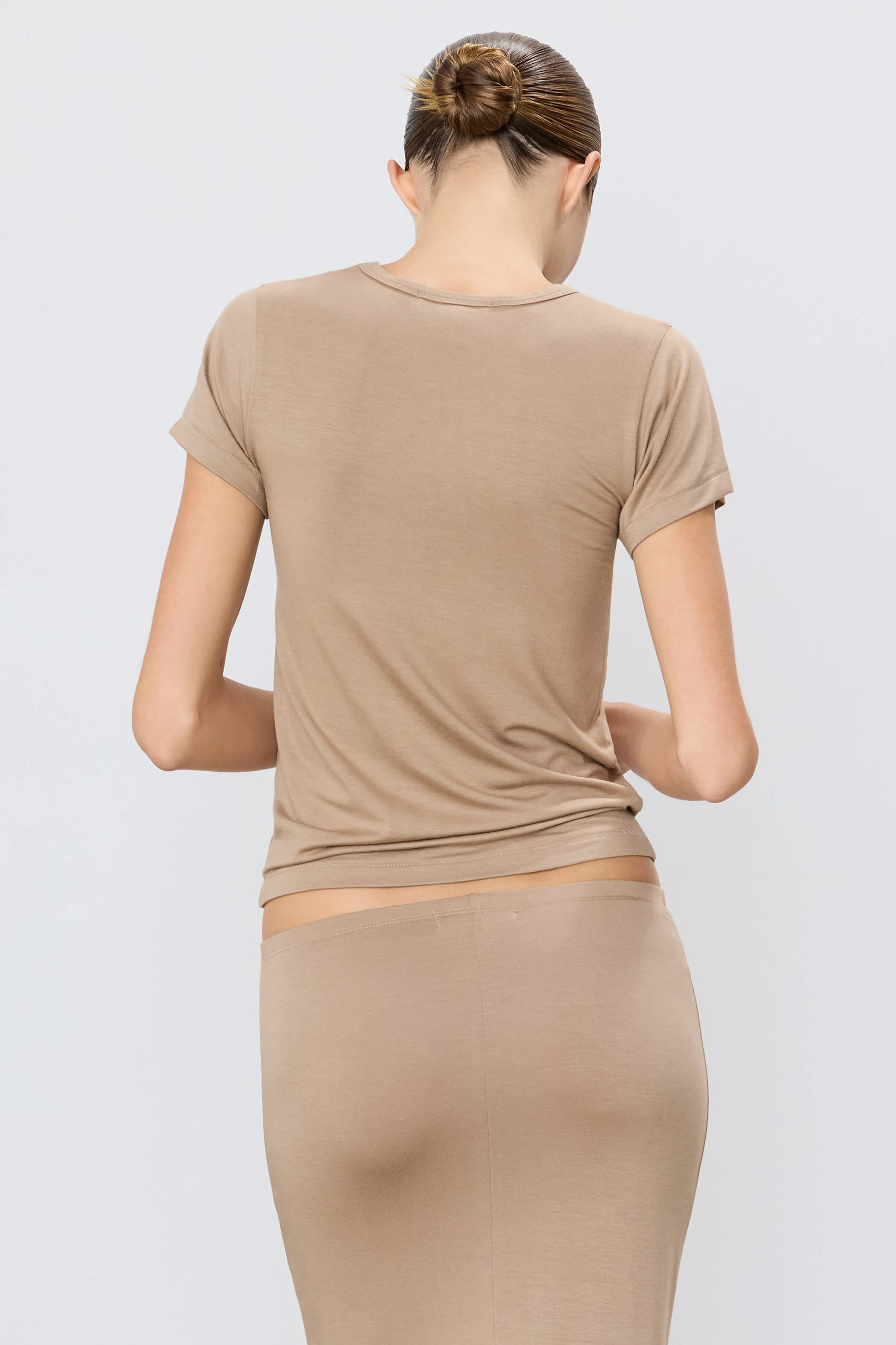 FITTED CREWNECK SHORT SLEEVE T-SHIRT sold by Eterne product image thumbnail 4