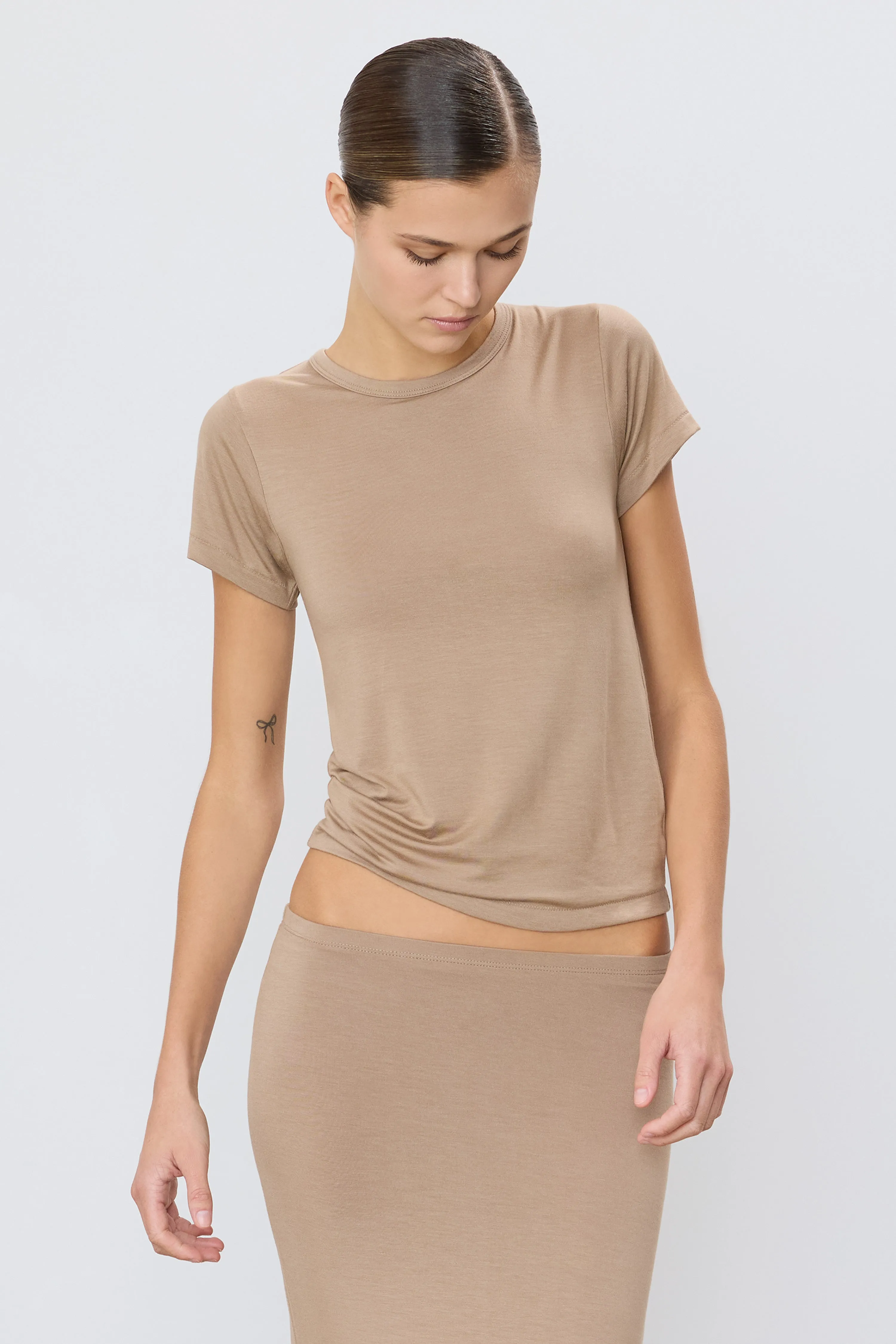 FITTED CREWNECK SHORT SLEEVE T-SHIRT sold by Eterne product image thumbnail 2