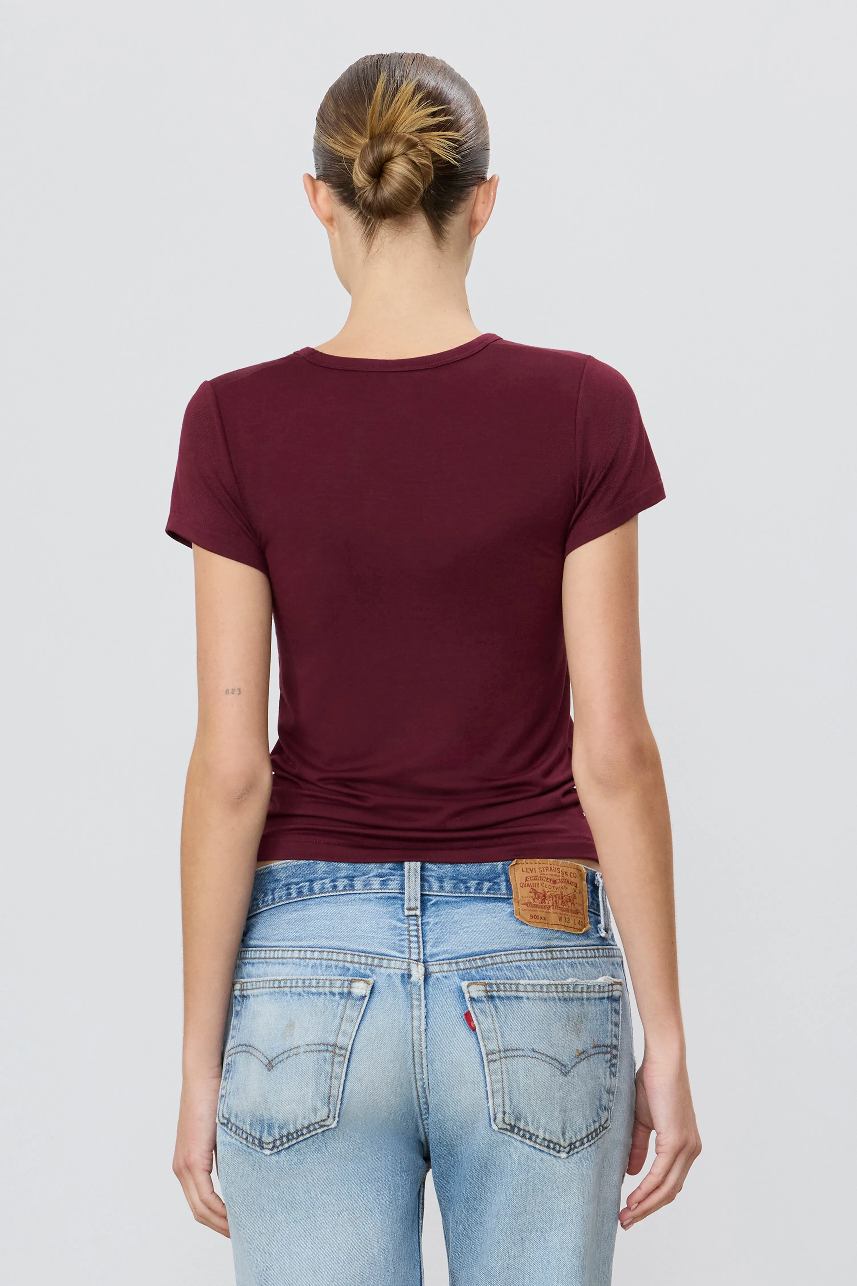 FITTED CREWNECK SHORT SLEEVE T-SHIRT sold by Eterne product image thumbnail 4