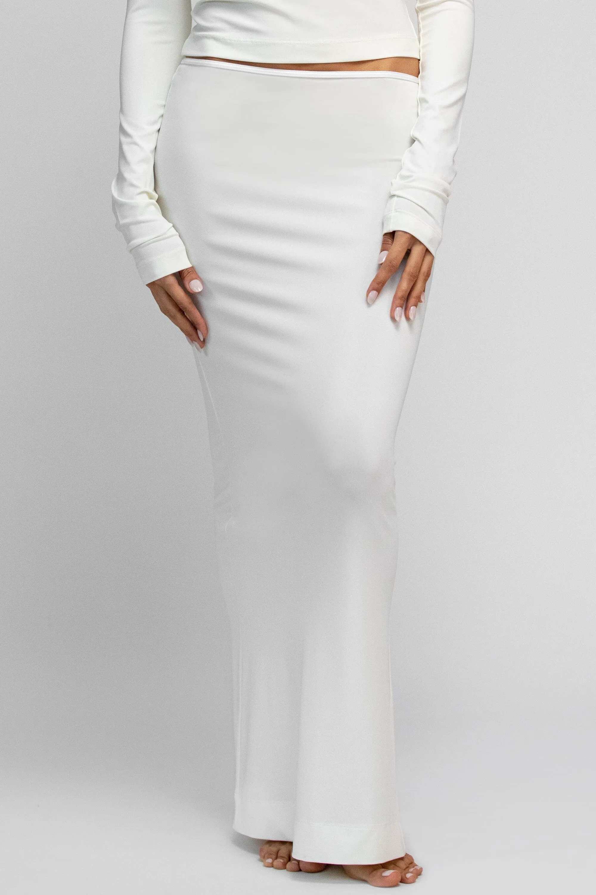 Emma Skirt Cream sold by Eterne product image thumbnail 3