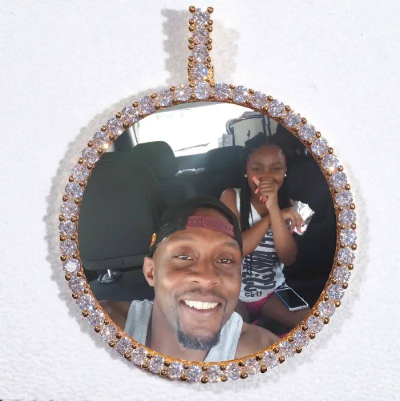 LARGE 3D CIRCLE CUSTOM PICTURE PENDANT made by The GUU Shop