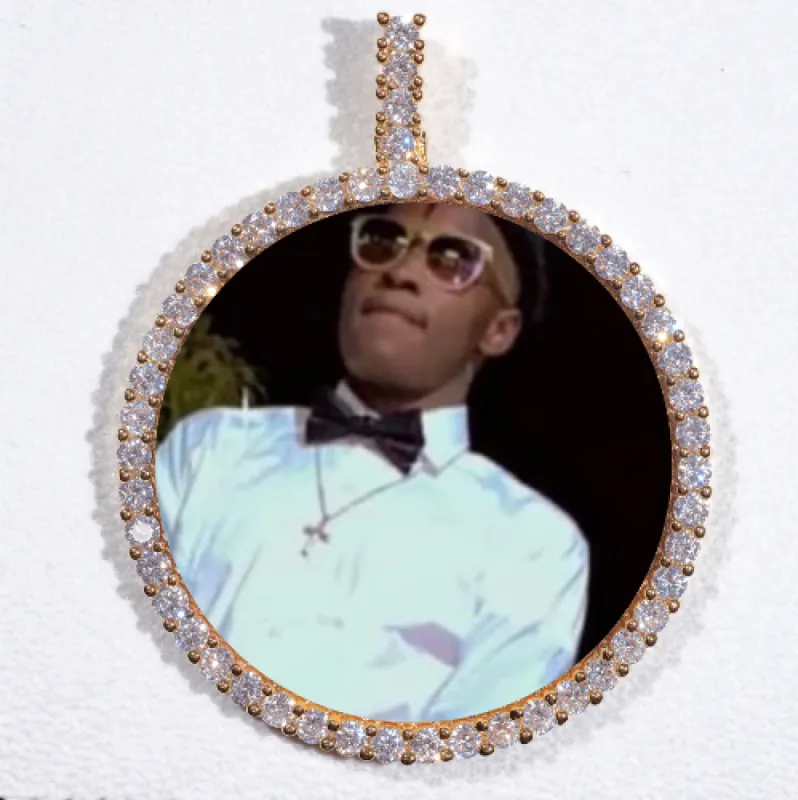 LARGE 3D CIRCLE CUSTOM PICTURE PENDANT made by The GUU Shop