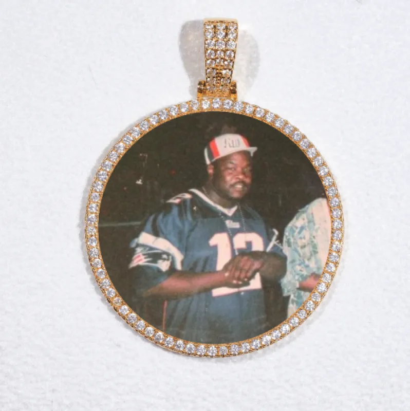 MEDIUM 3D CIRCLE CUSTOM PICTURE PENDANT made by The GUU Shop