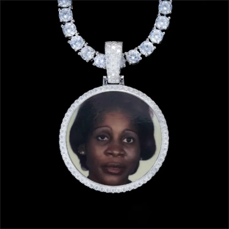 925S & VVS Moissanite 3D Circle Custom Picture Pendant made by The GUU Shop