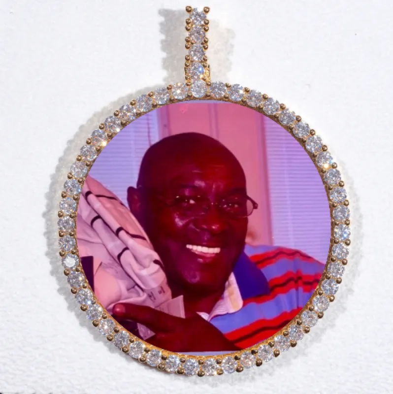 LARGE 3D CIRCLE CUSTOM PICTURE PENDANT made by The GUU Shop
